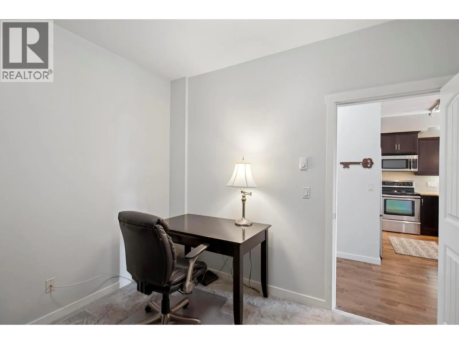 3735 Casorso Road Unit# 205