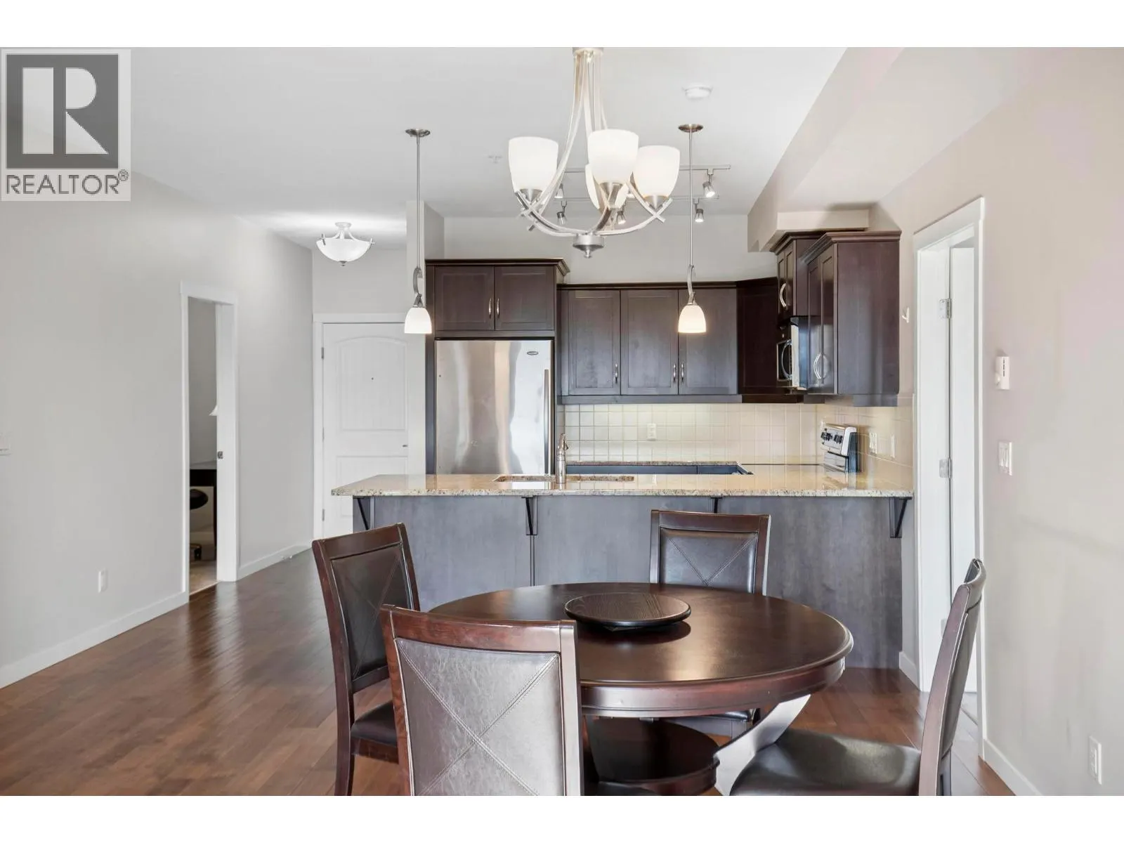 3735 Casorso Road Unit# 205