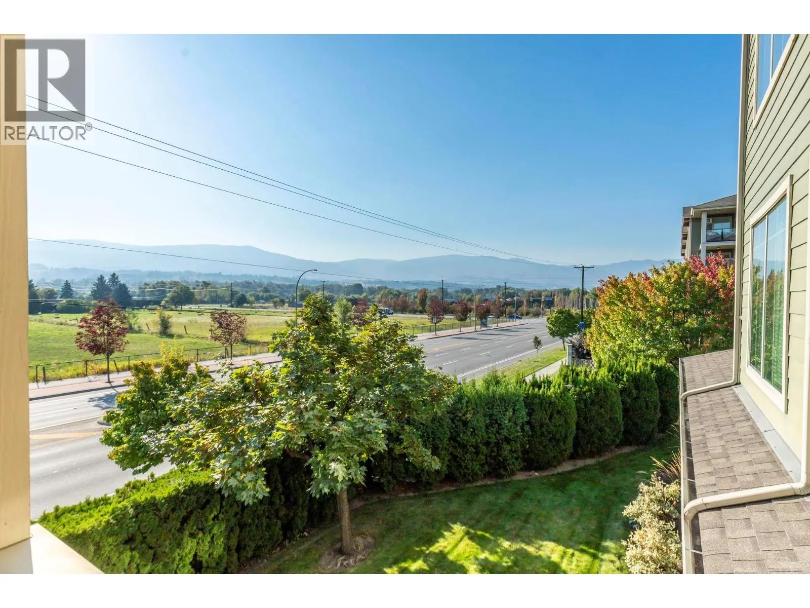 3735 Casorso Road Unit# 205