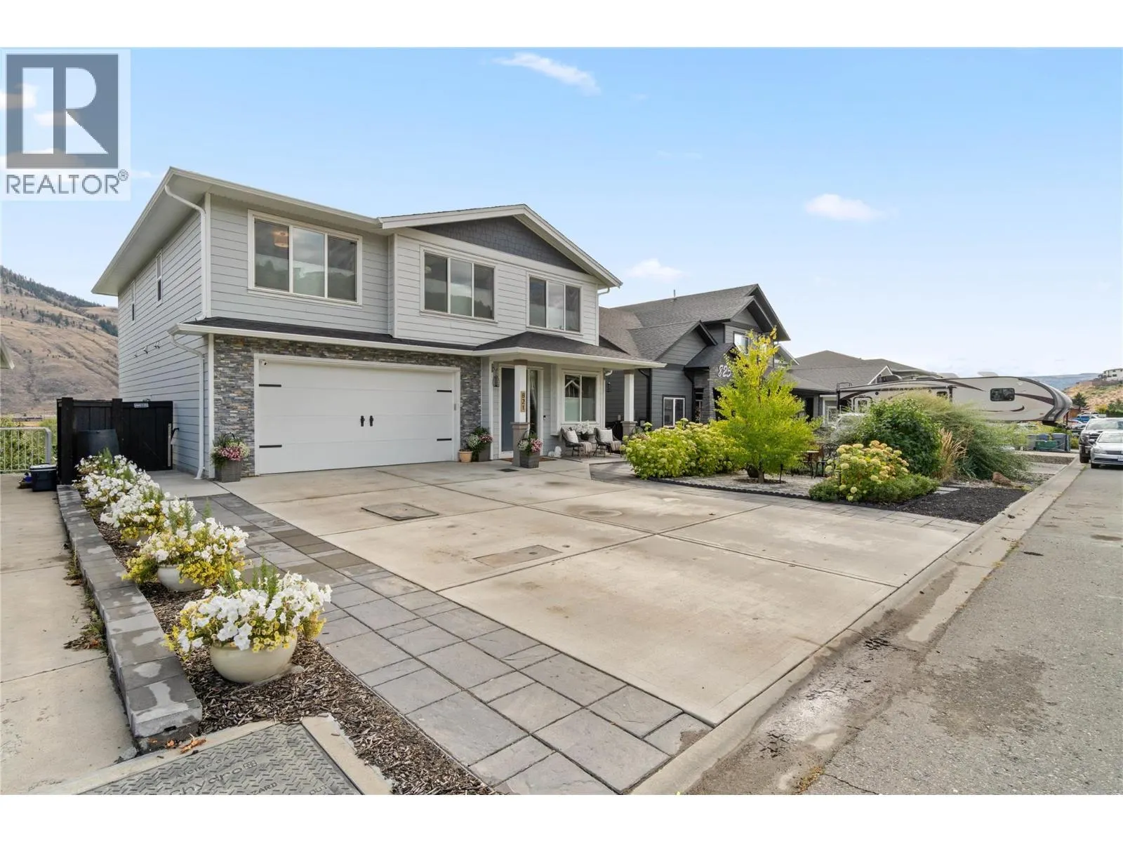 821 WOODRUSH Drive