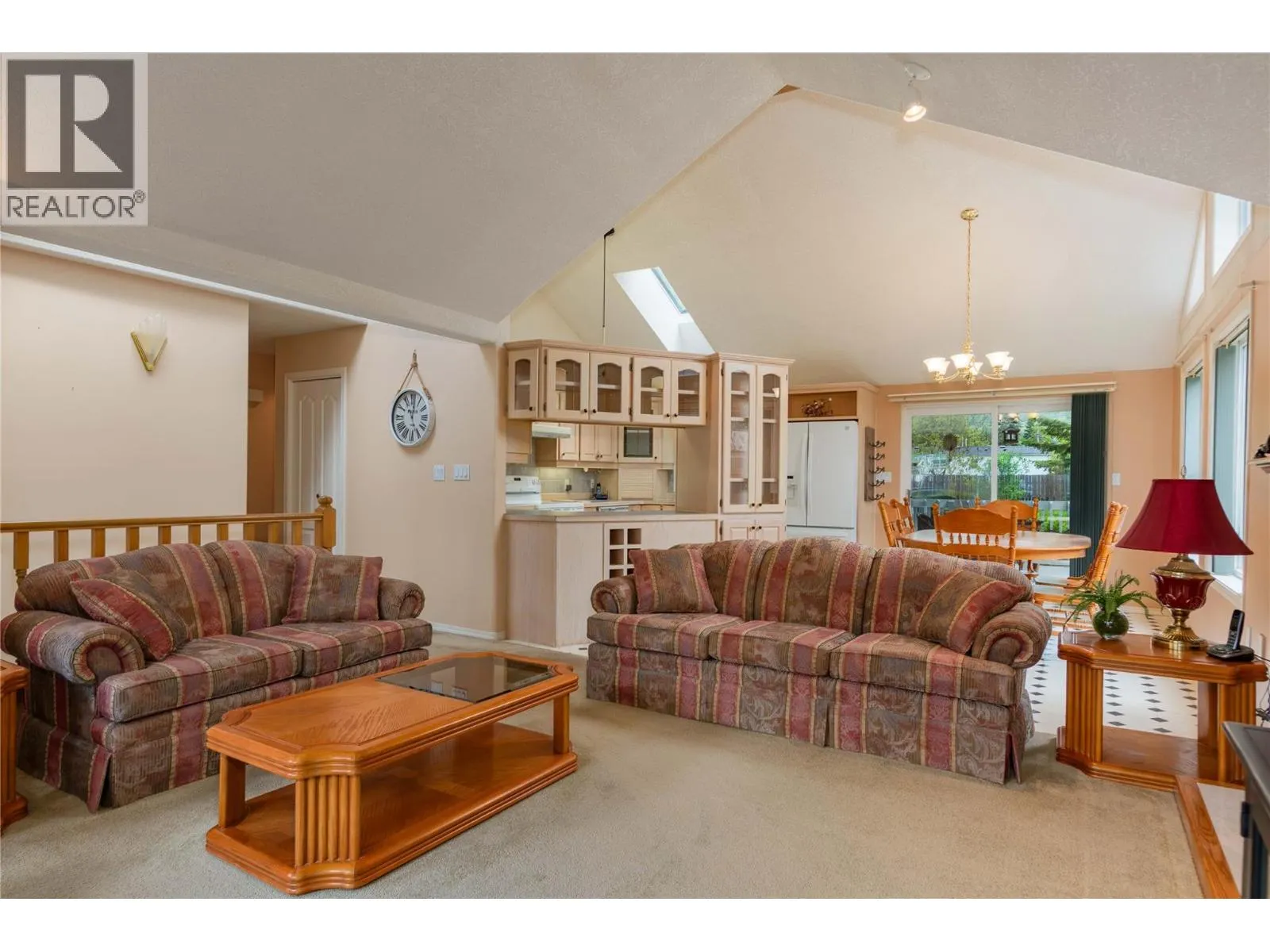 2718 Fir Drive