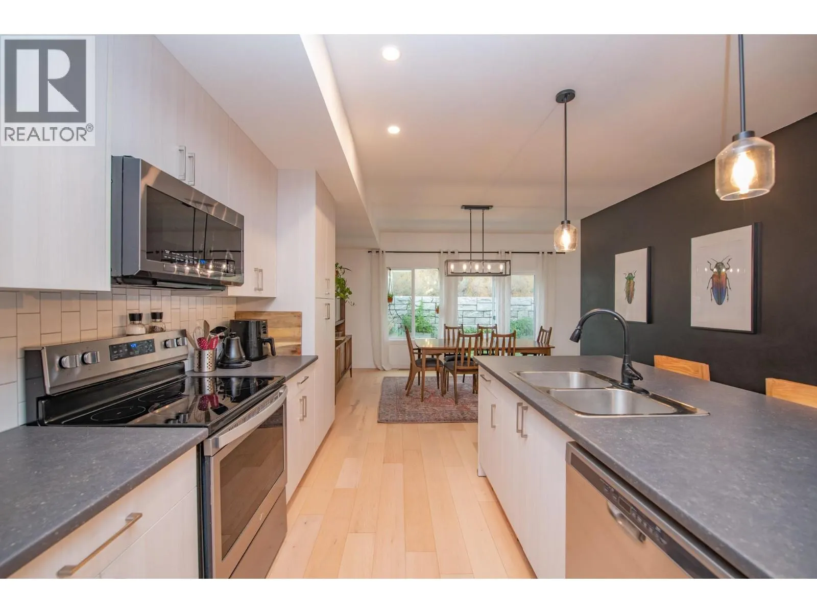 2074 Mountain View Avenue Unit# 220