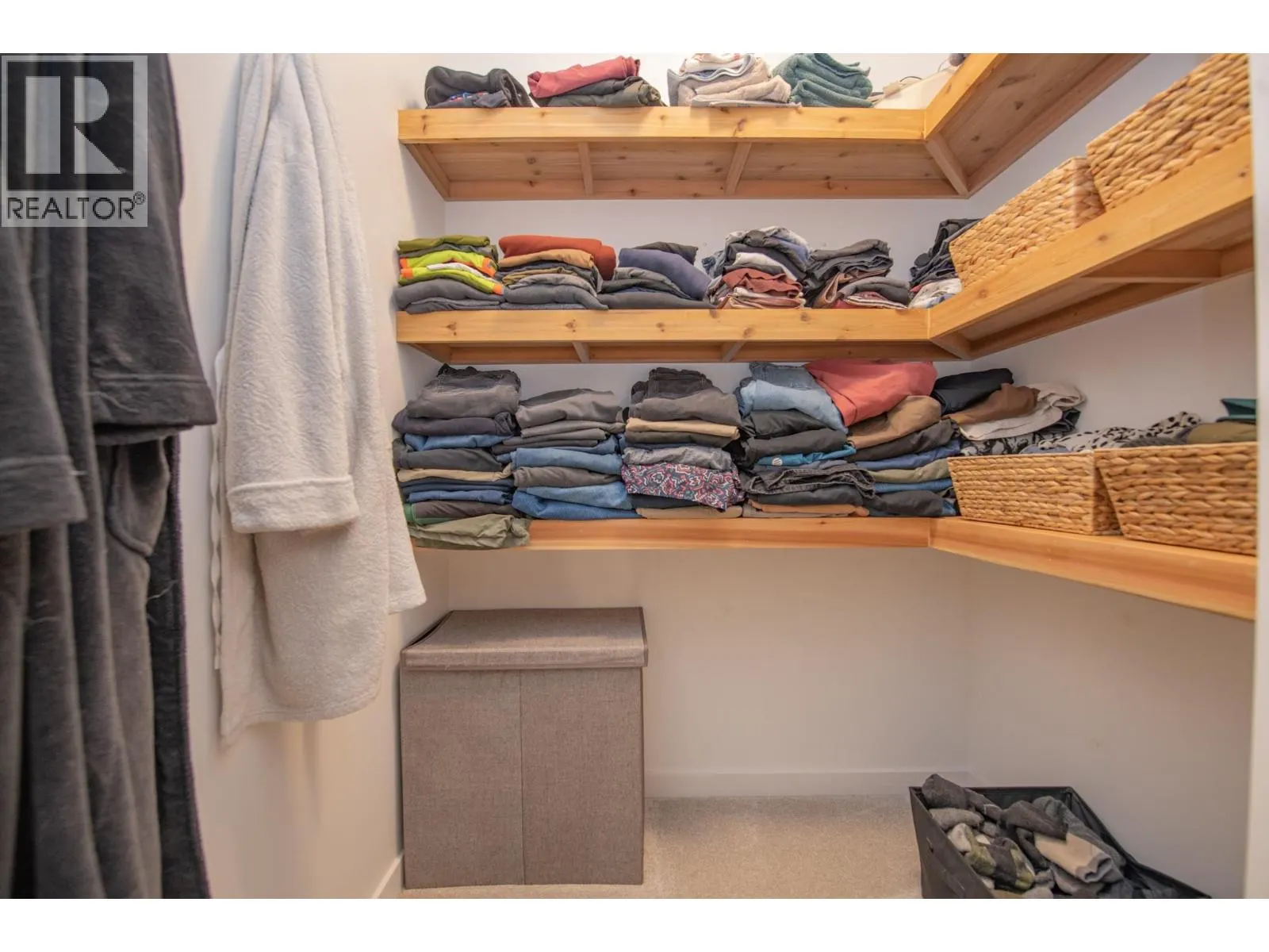 2074 Mountain View Avenue Unit# 220