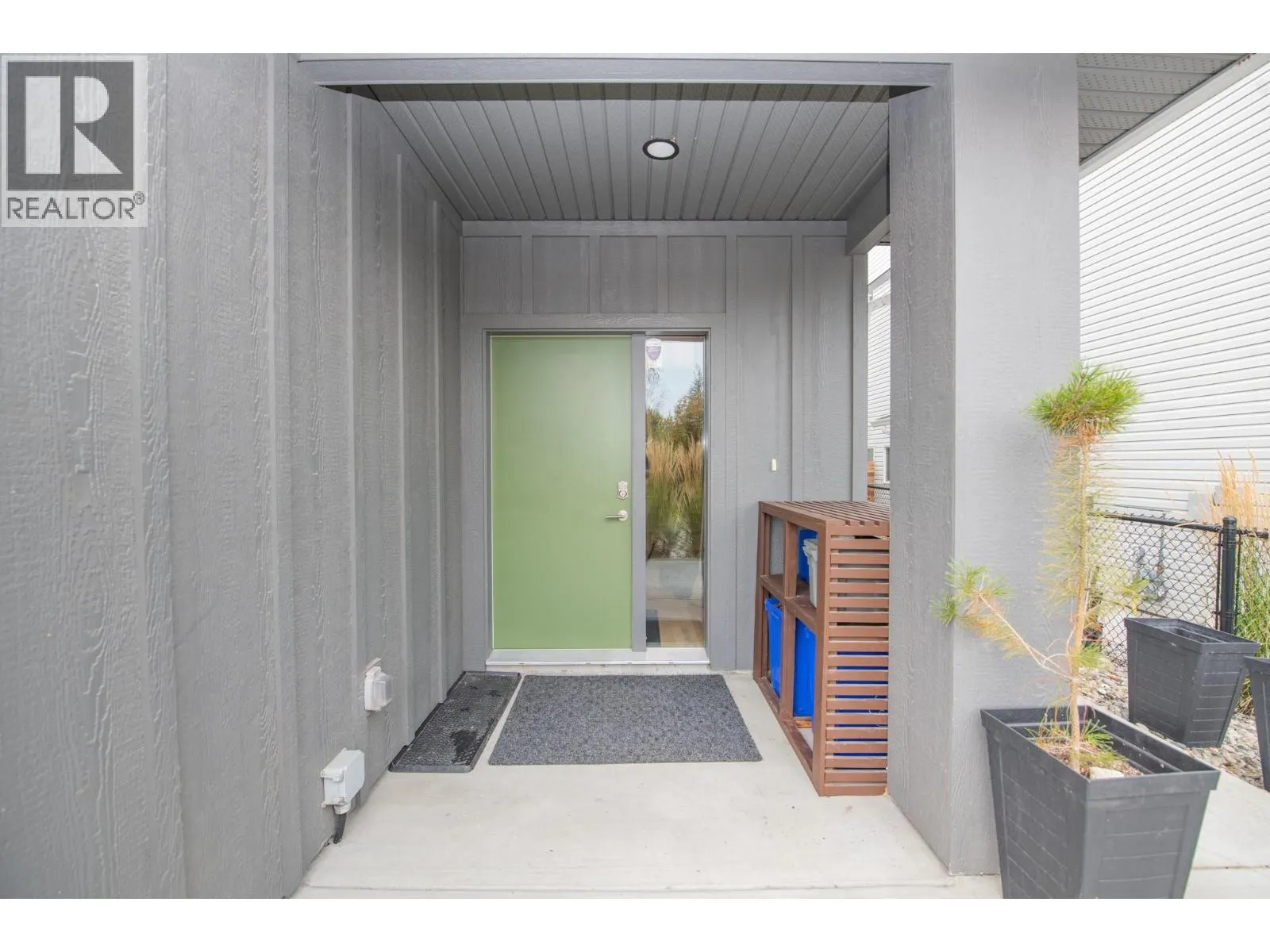 2074 Mountain View Avenue Unit# 220