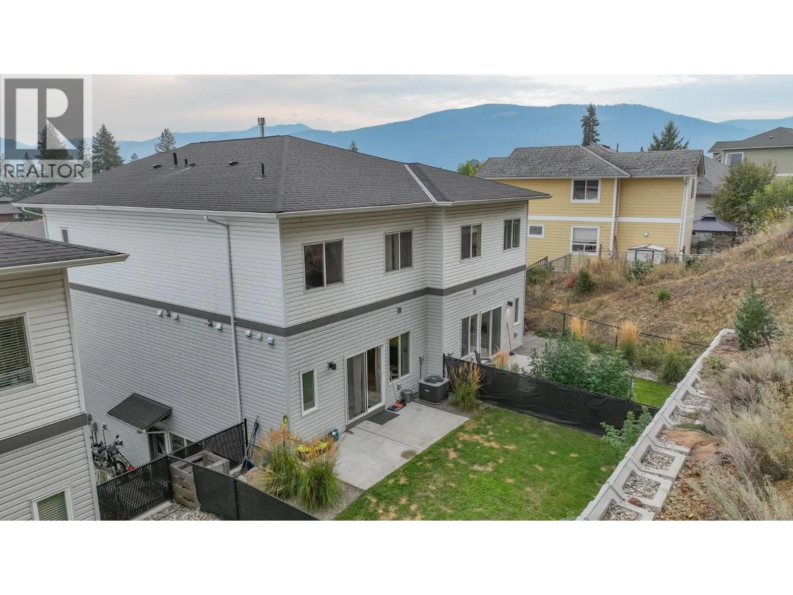 2074 Mountain View Avenue Unit# 220