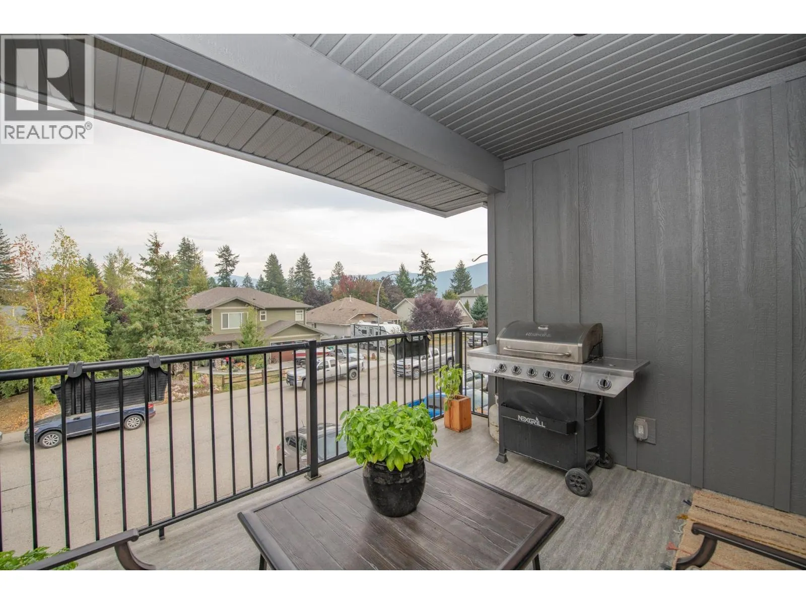 2074 Mountain View Avenue Unit# 220