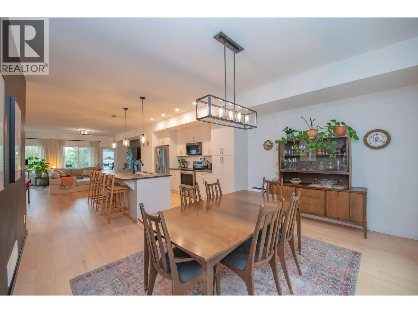2074 Mountain View Avenue Unit# 220
