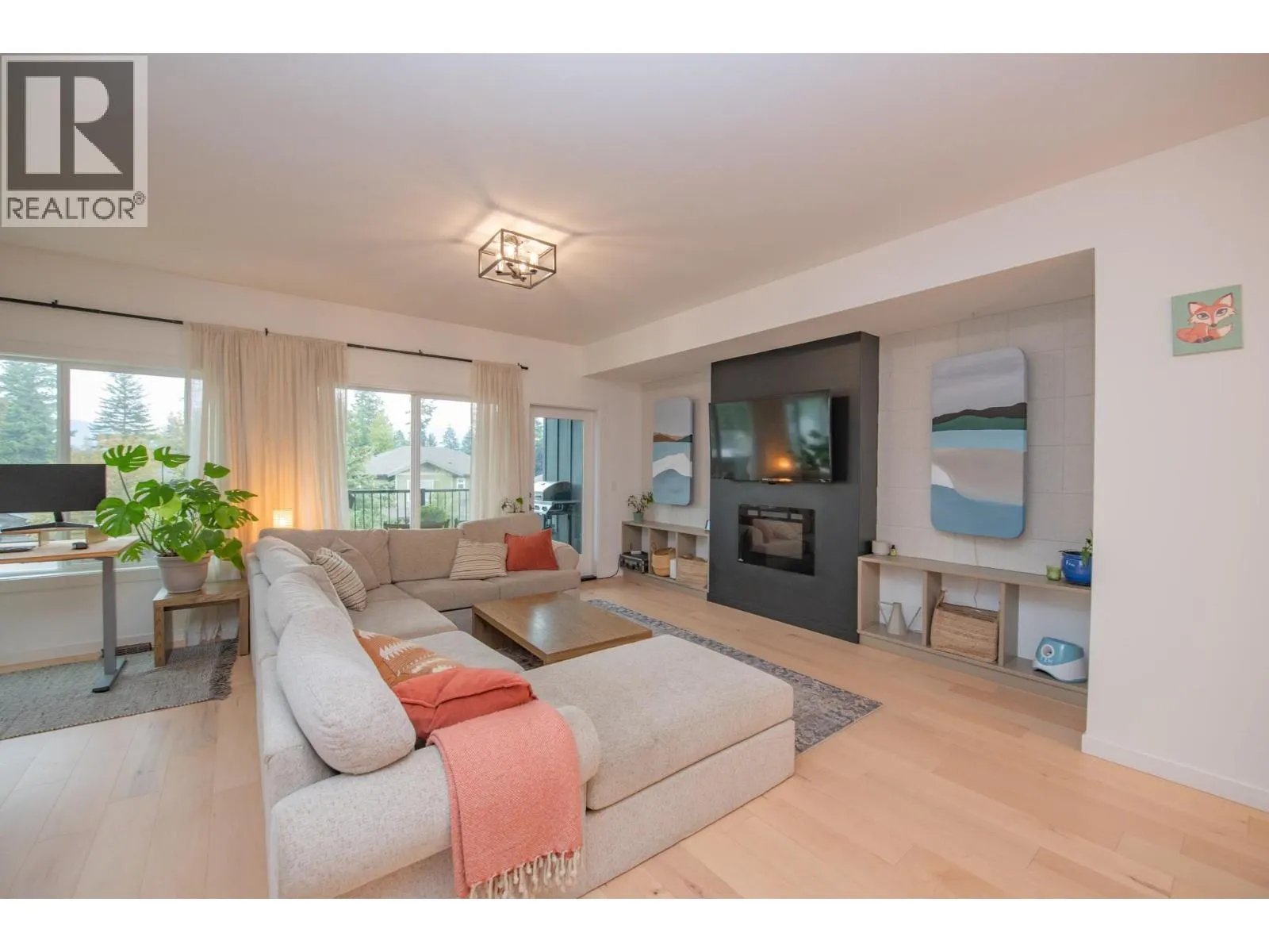 2074 Mountain View Avenue Unit# 220