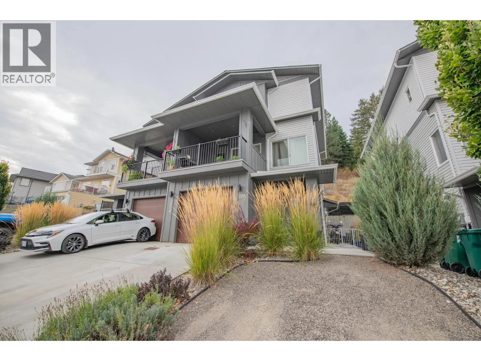 2074 Mountain View Avenue Unit# 220