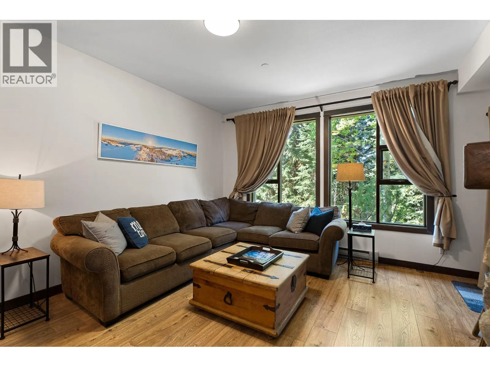 5005 VALLEY Drive Unit# 3