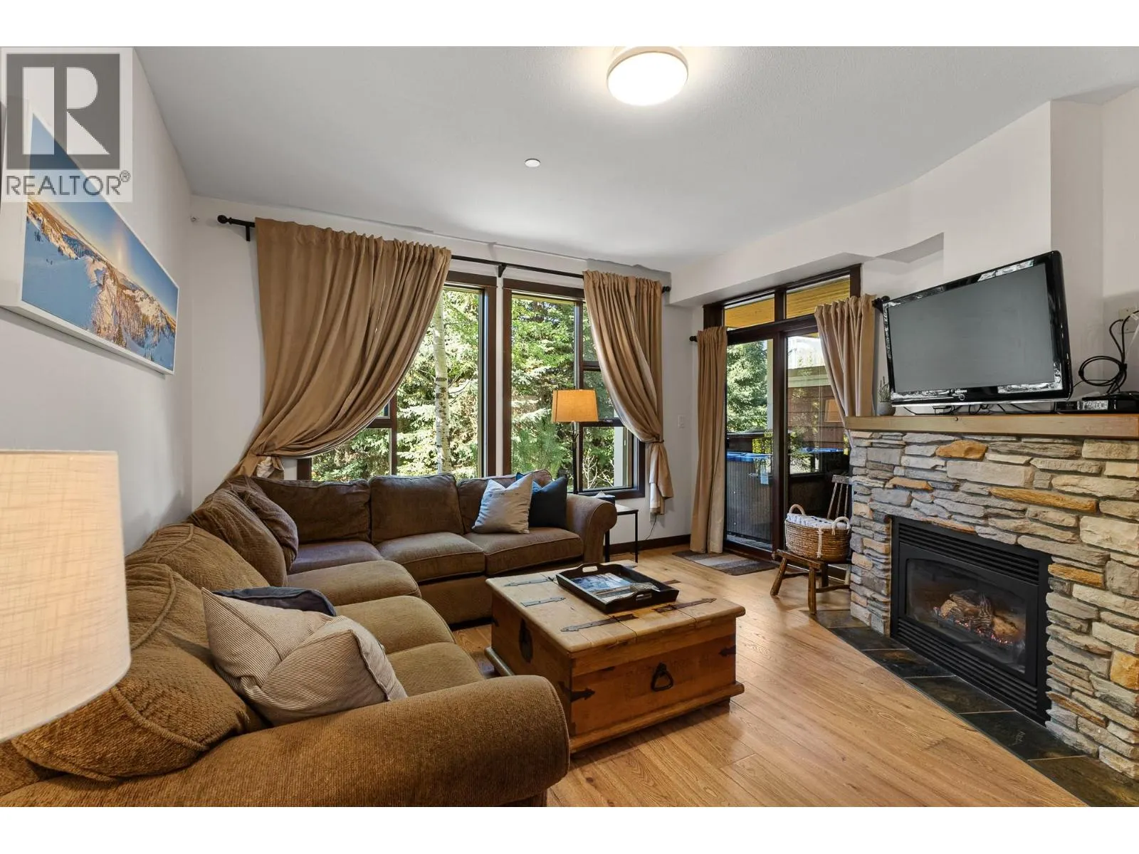 5005 VALLEY Drive Unit# 3