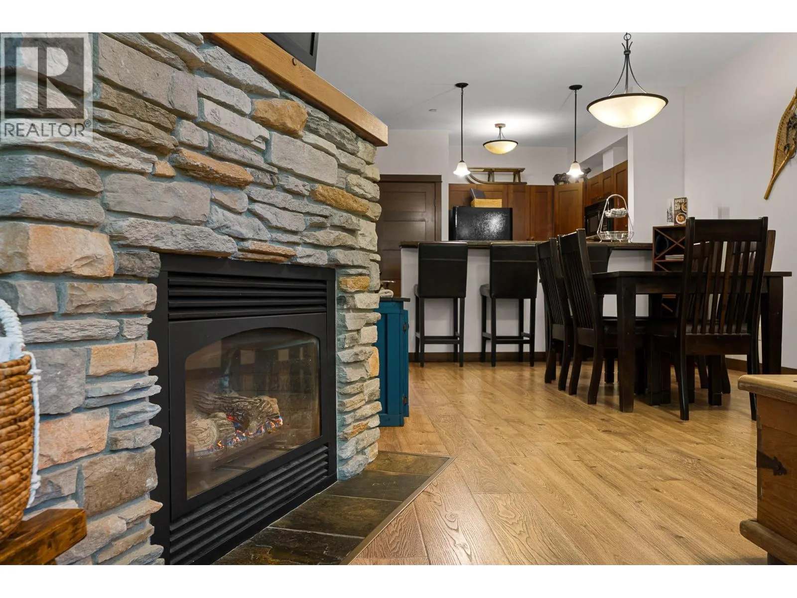 5005 VALLEY Drive Unit# 3