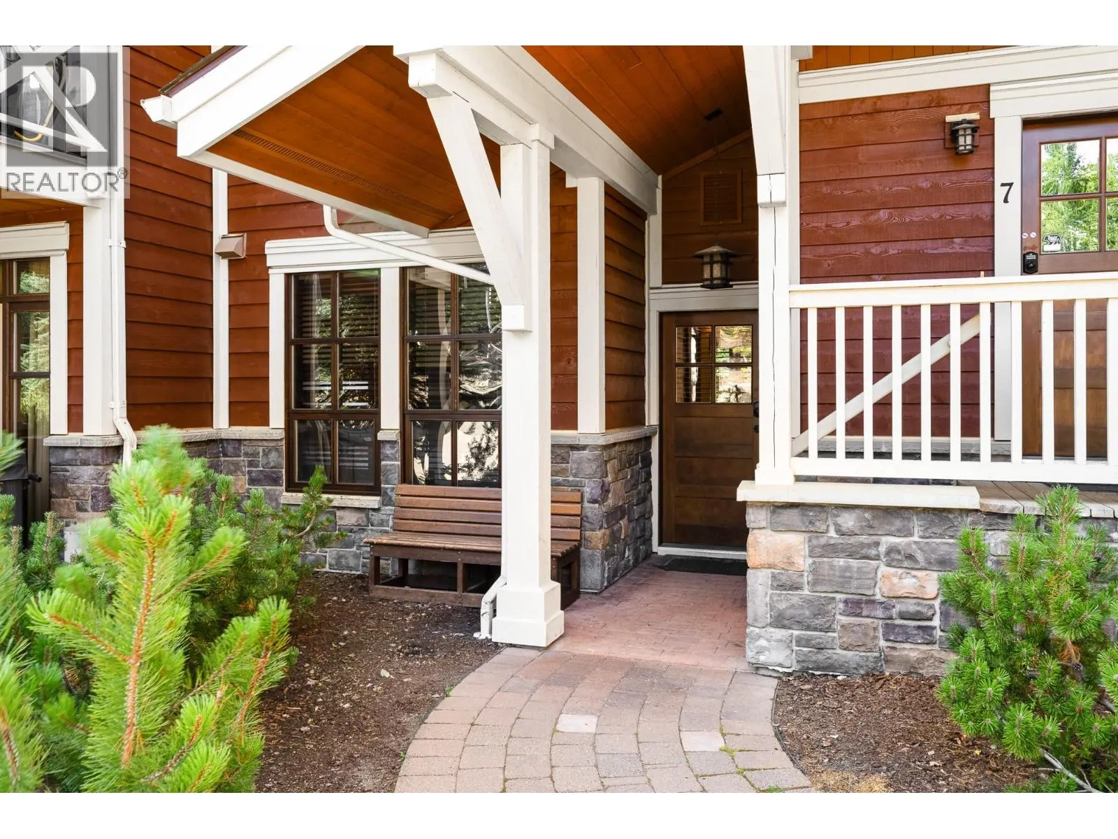 5005 VALLEY Drive Unit# 3
