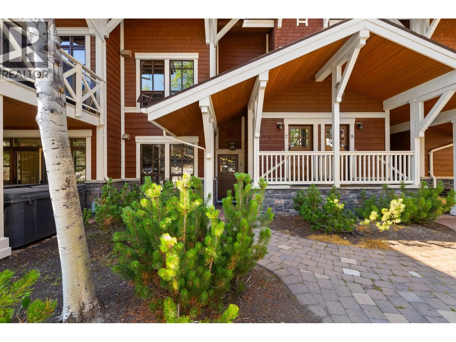 5005 VALLEY Drive Unit# 3