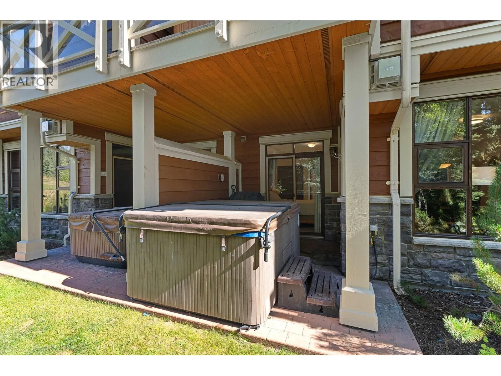5005 VALLEY Drive Unit# 3