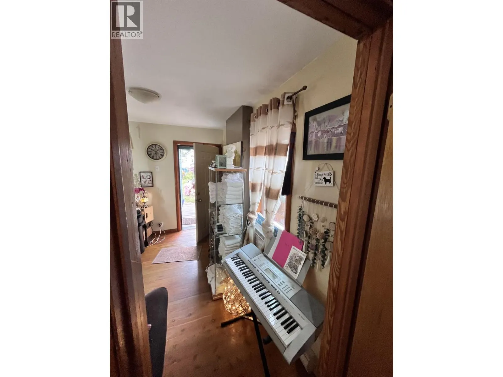 709 2nd Street