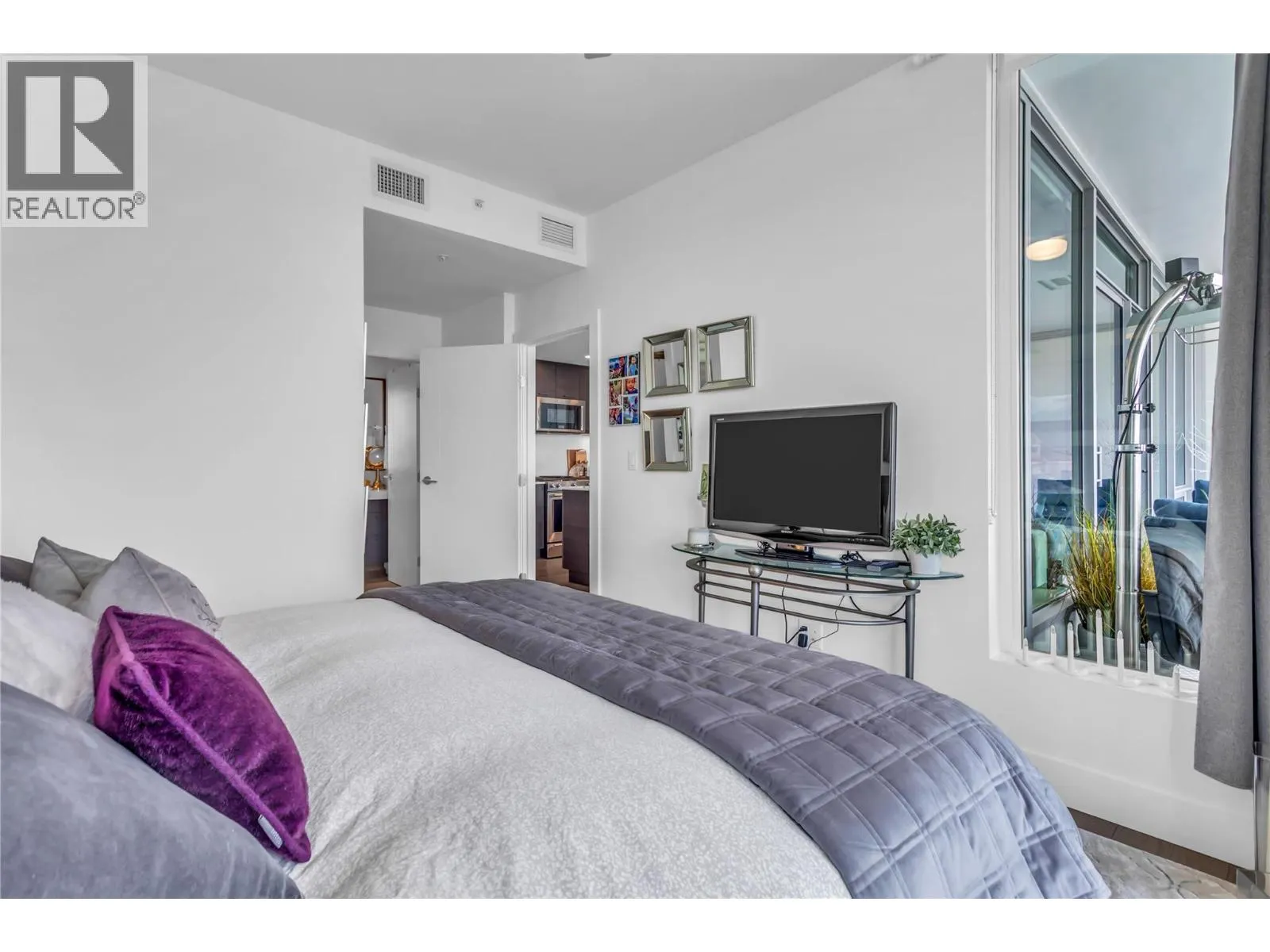 1181 Sunset Drive Unit# 2004