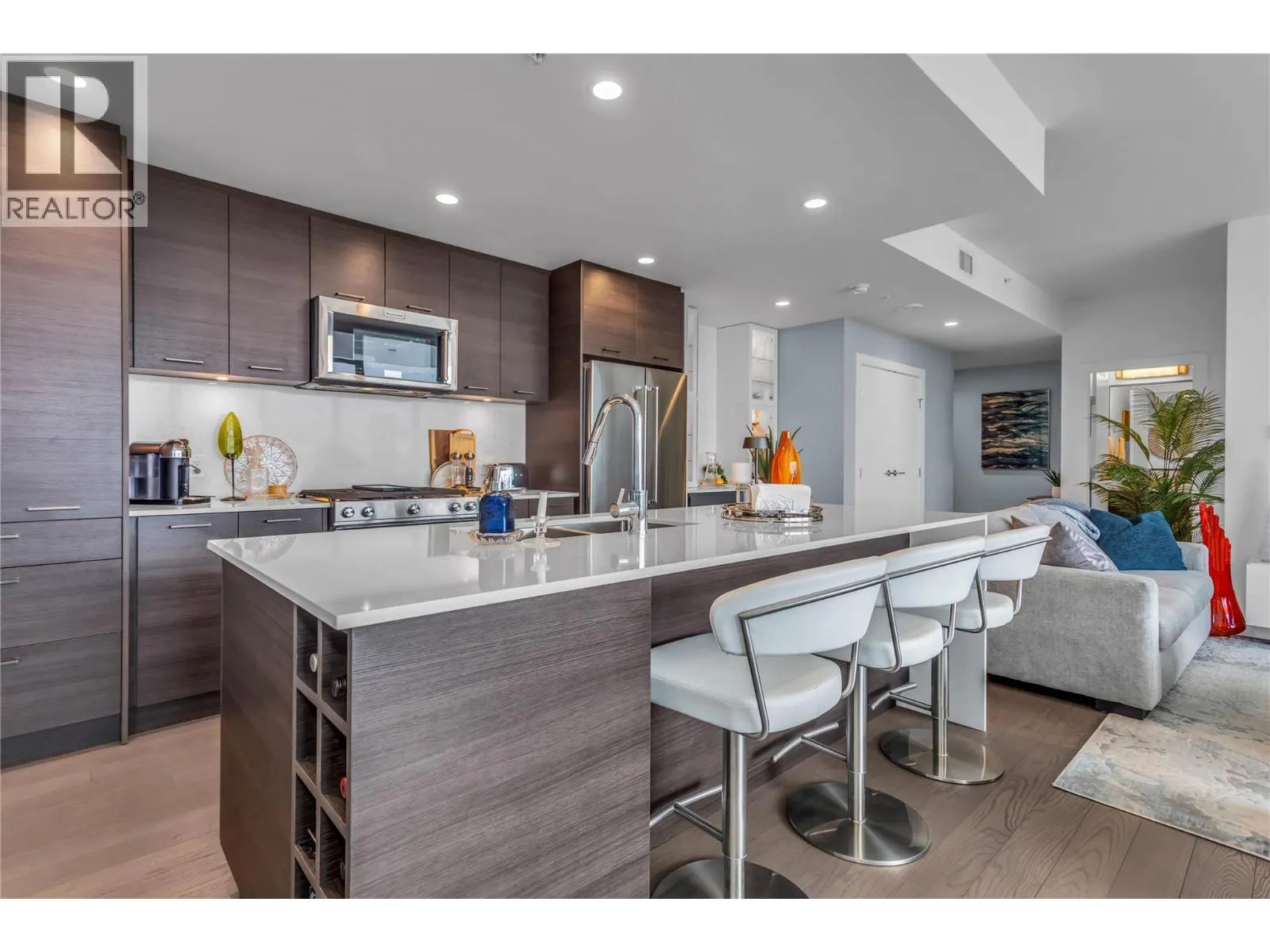 1181 Sunset Drive Unit# 2004