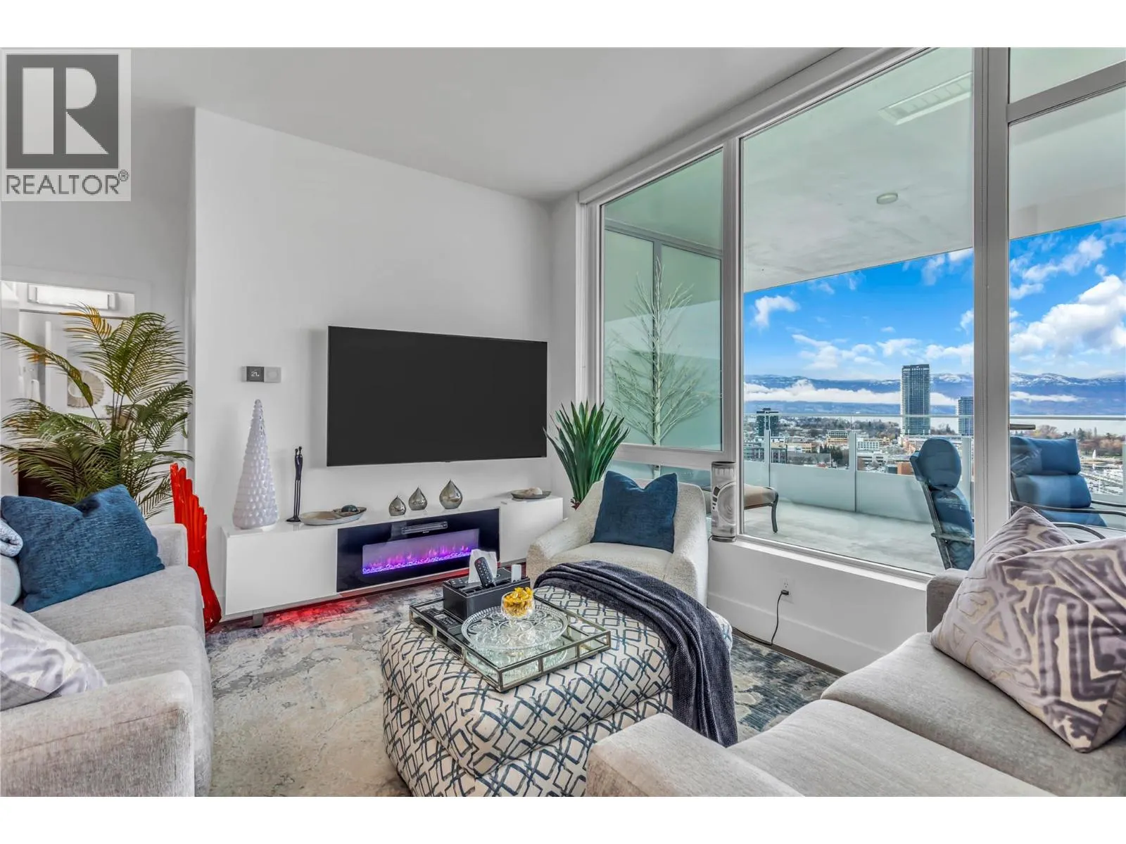 1181 Sunset Drive Unit# 2004
