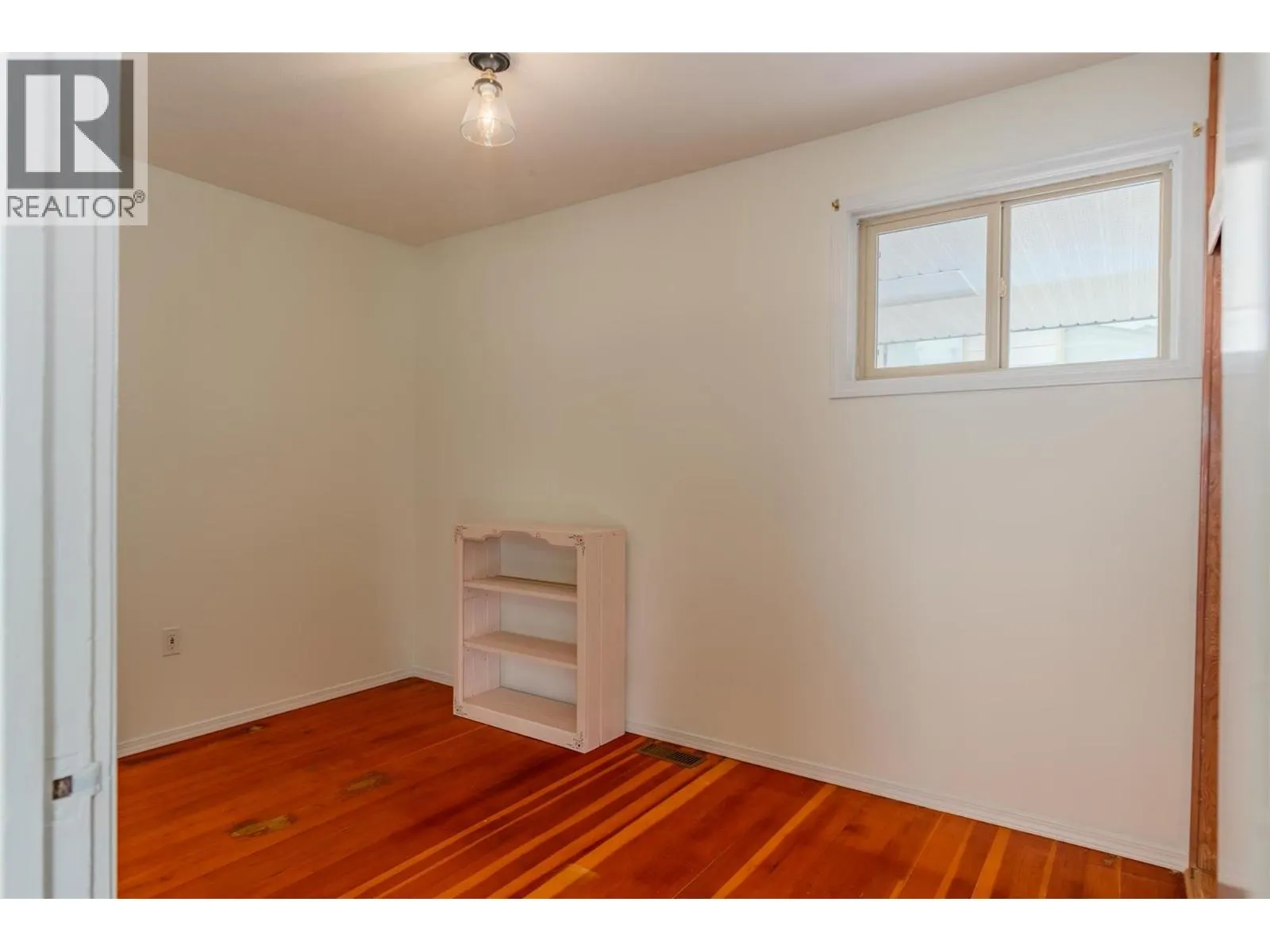 703 Hermia Crescent