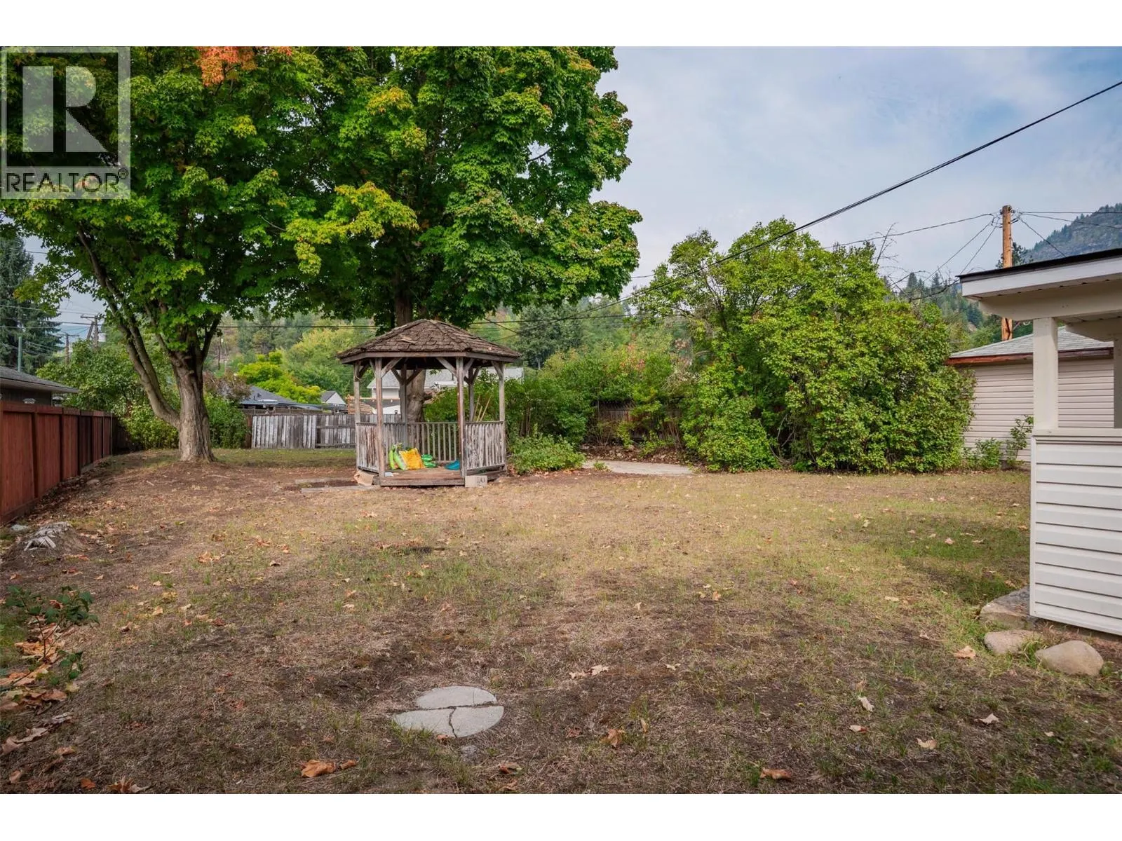 703 Hermia Crescent