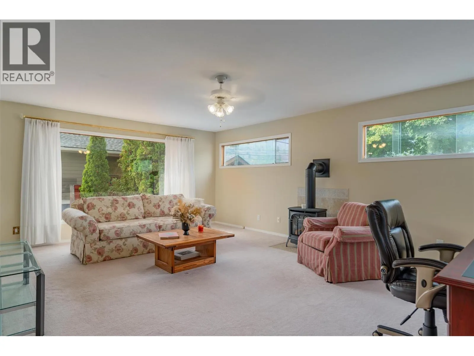 703 Hermia Crescent