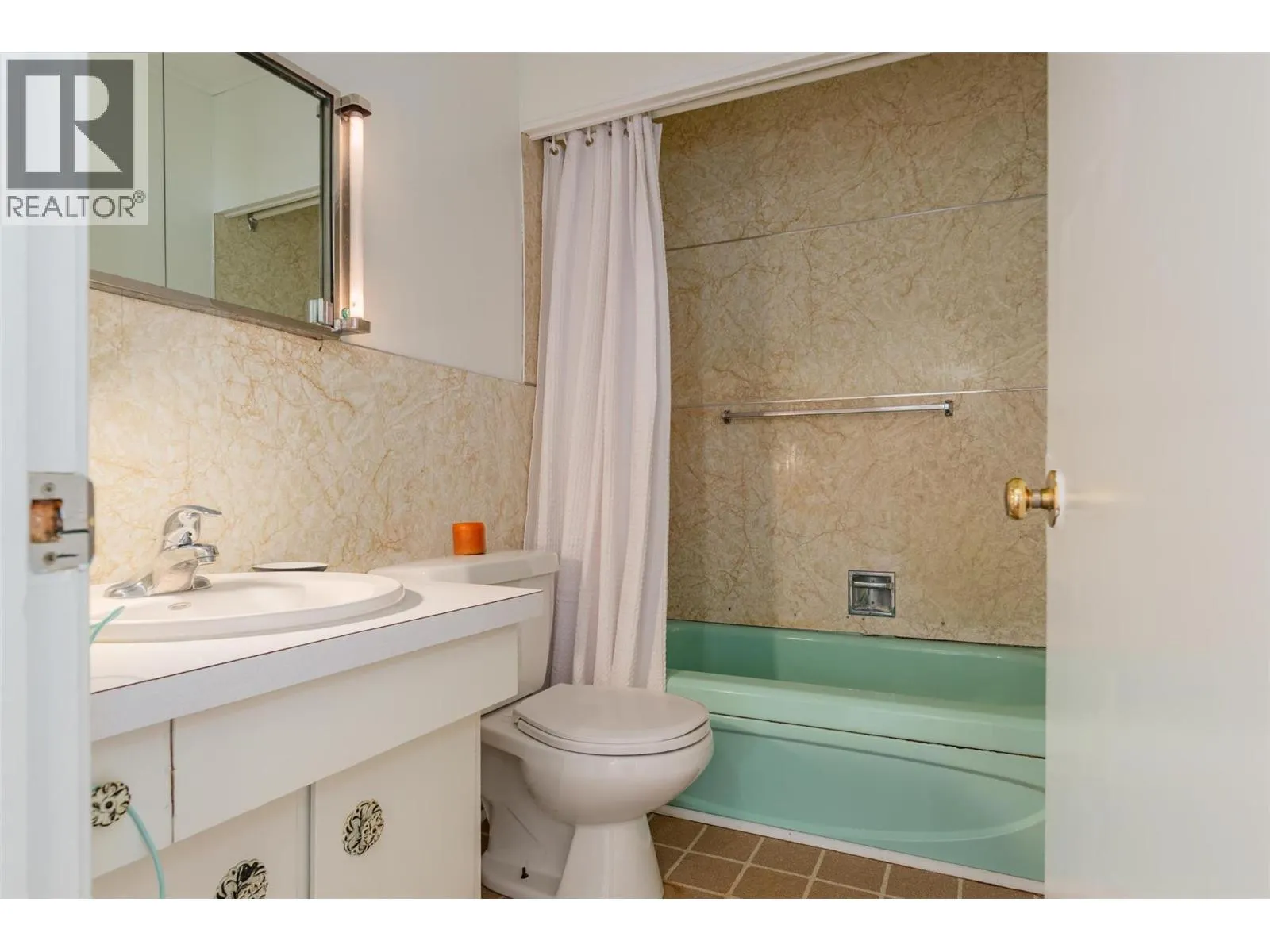 703 Hermia Crescent
