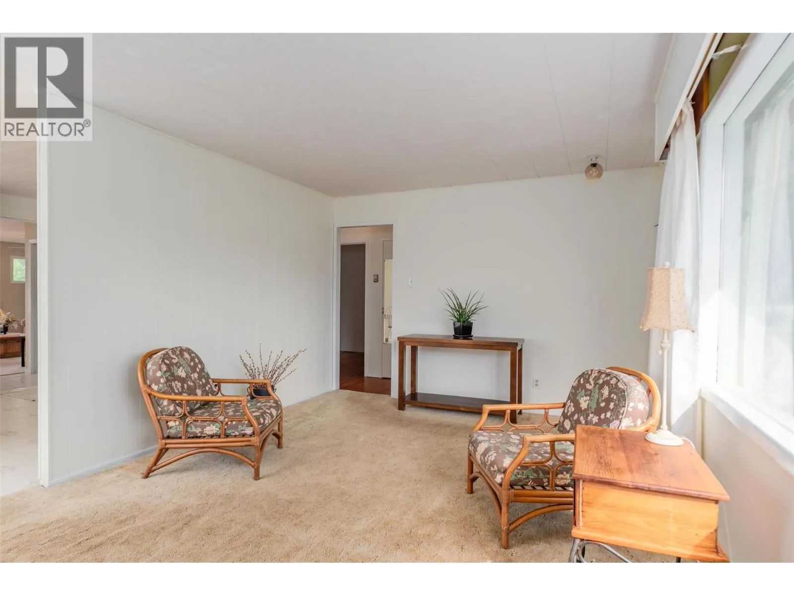 703 Hermia Crescent