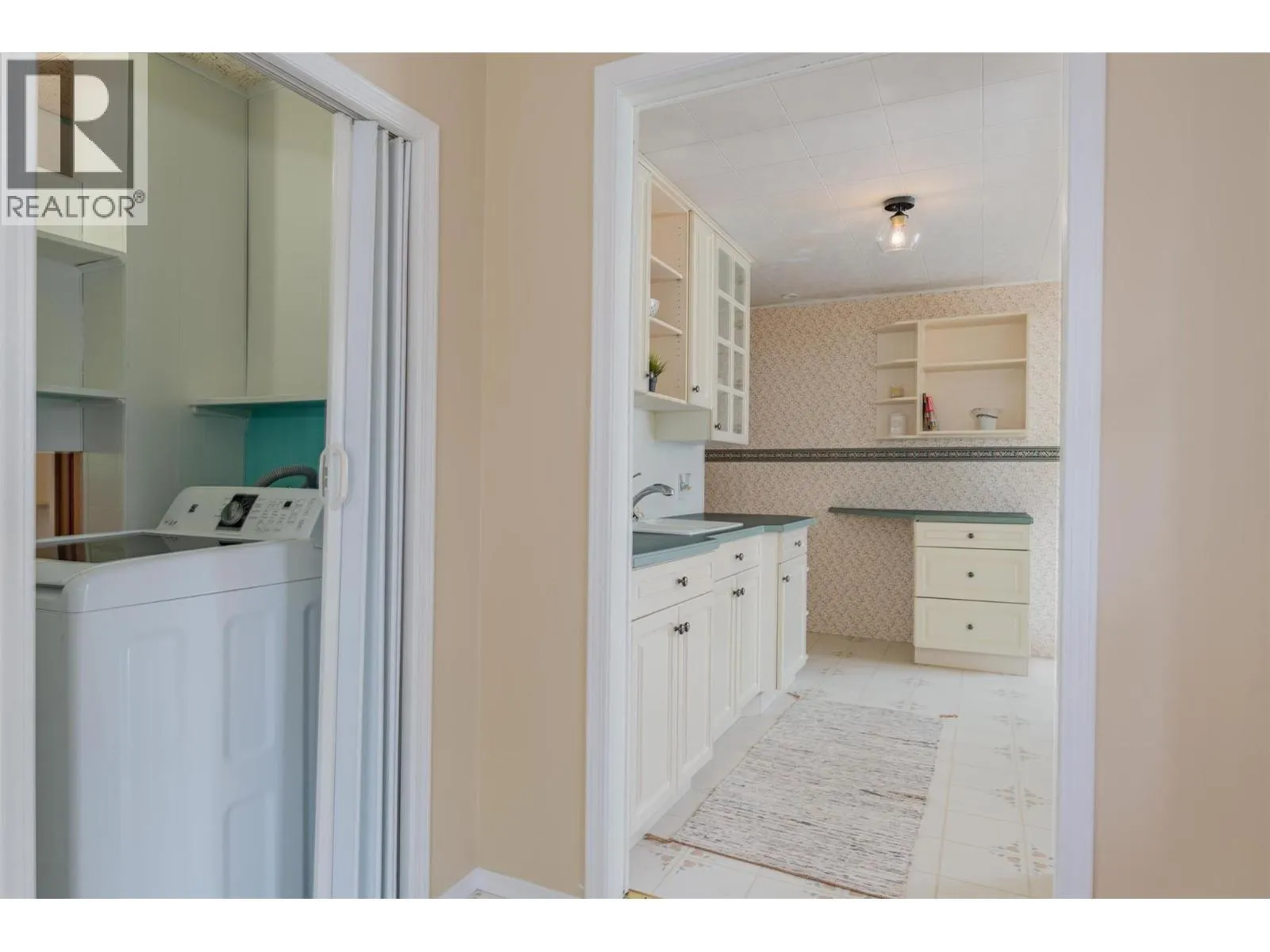703 Hermia Crescent