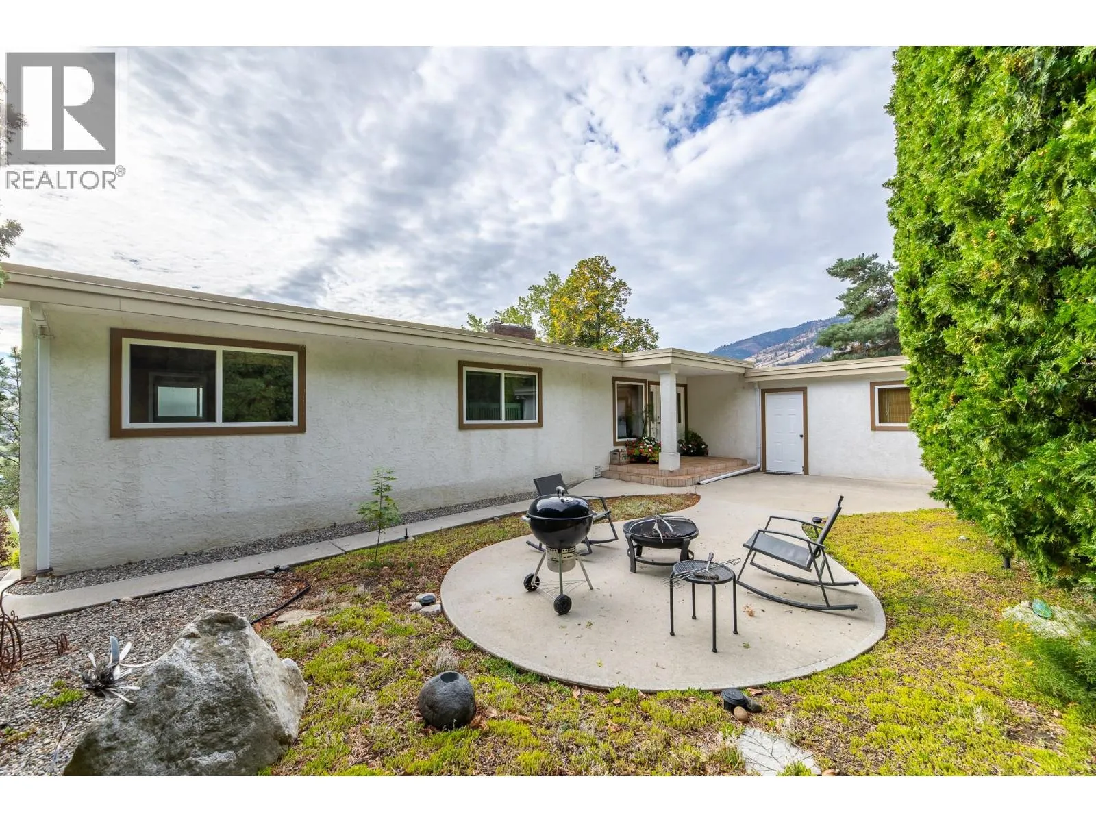 101 Knippelberg Road