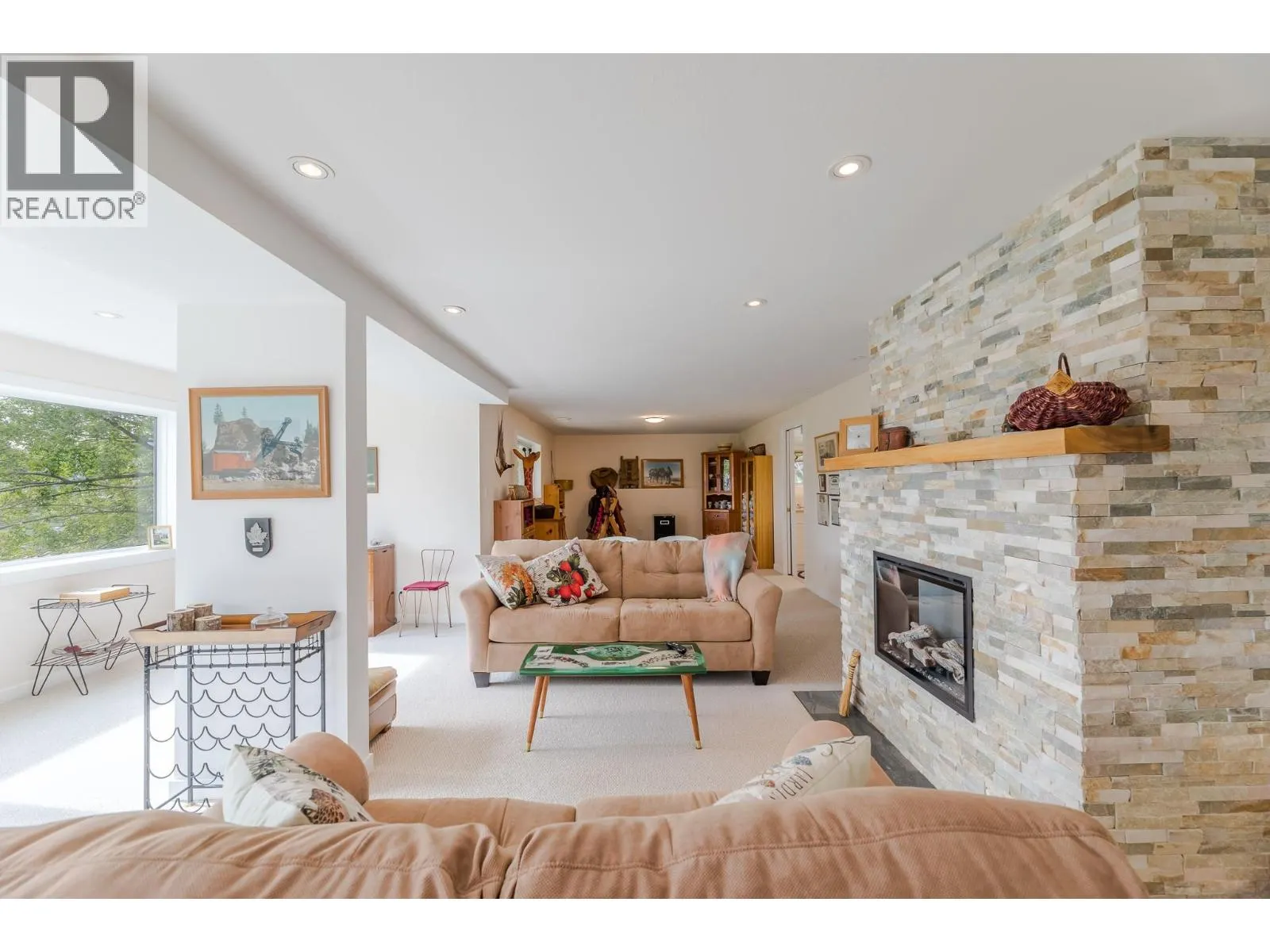 101 Knippelberg Road