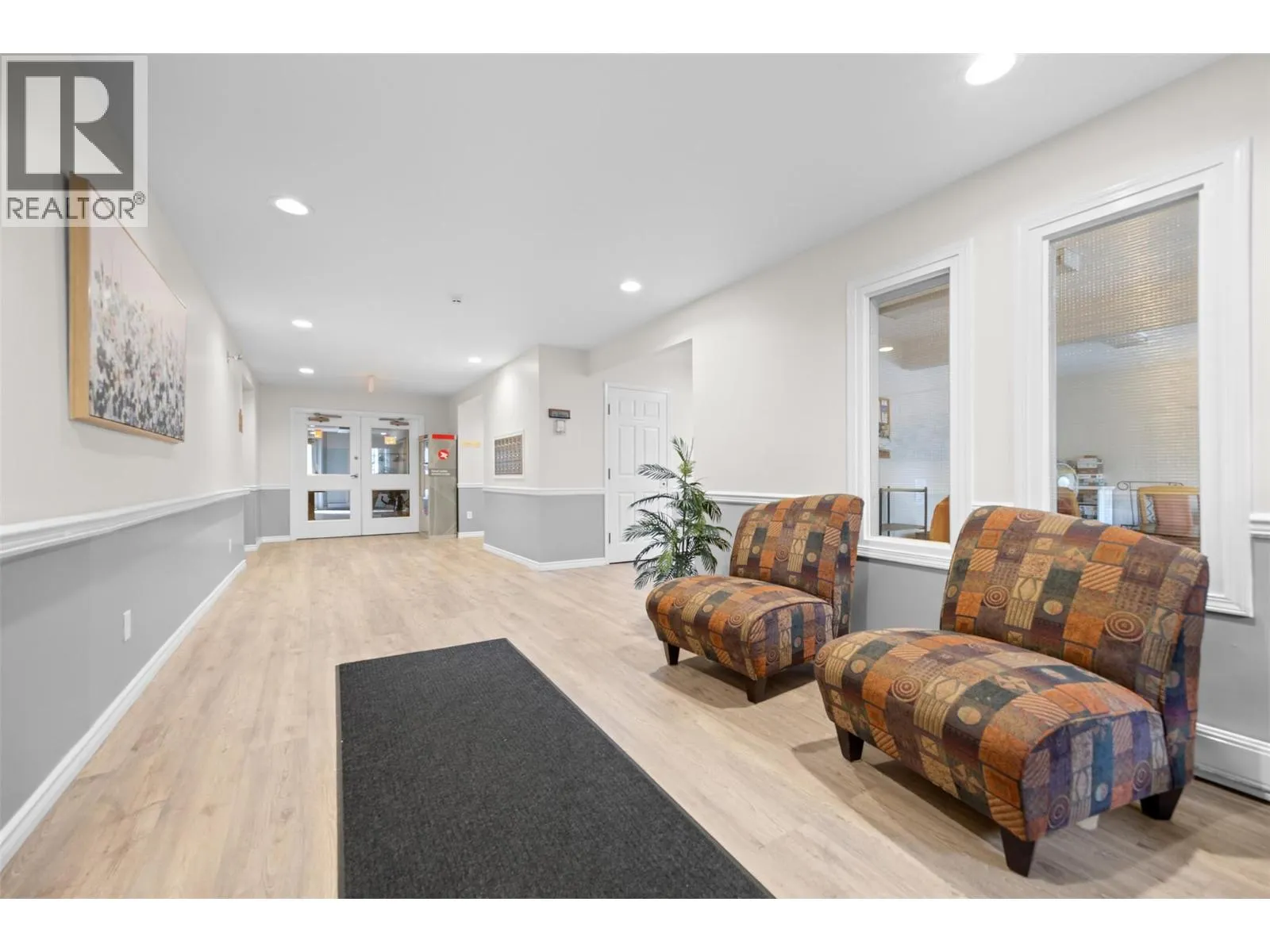 575 Sutherland Avenue Unit# 310