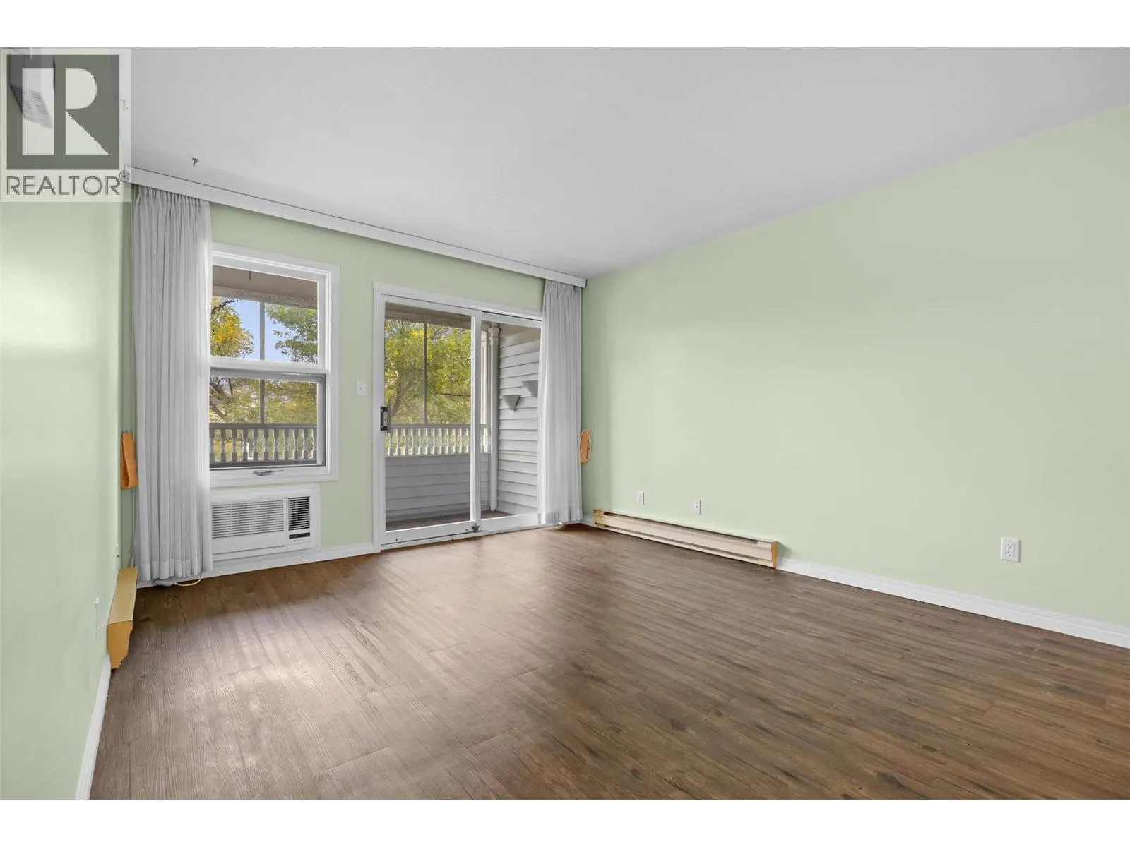 575 Sutherland Avenue Unit# 310
