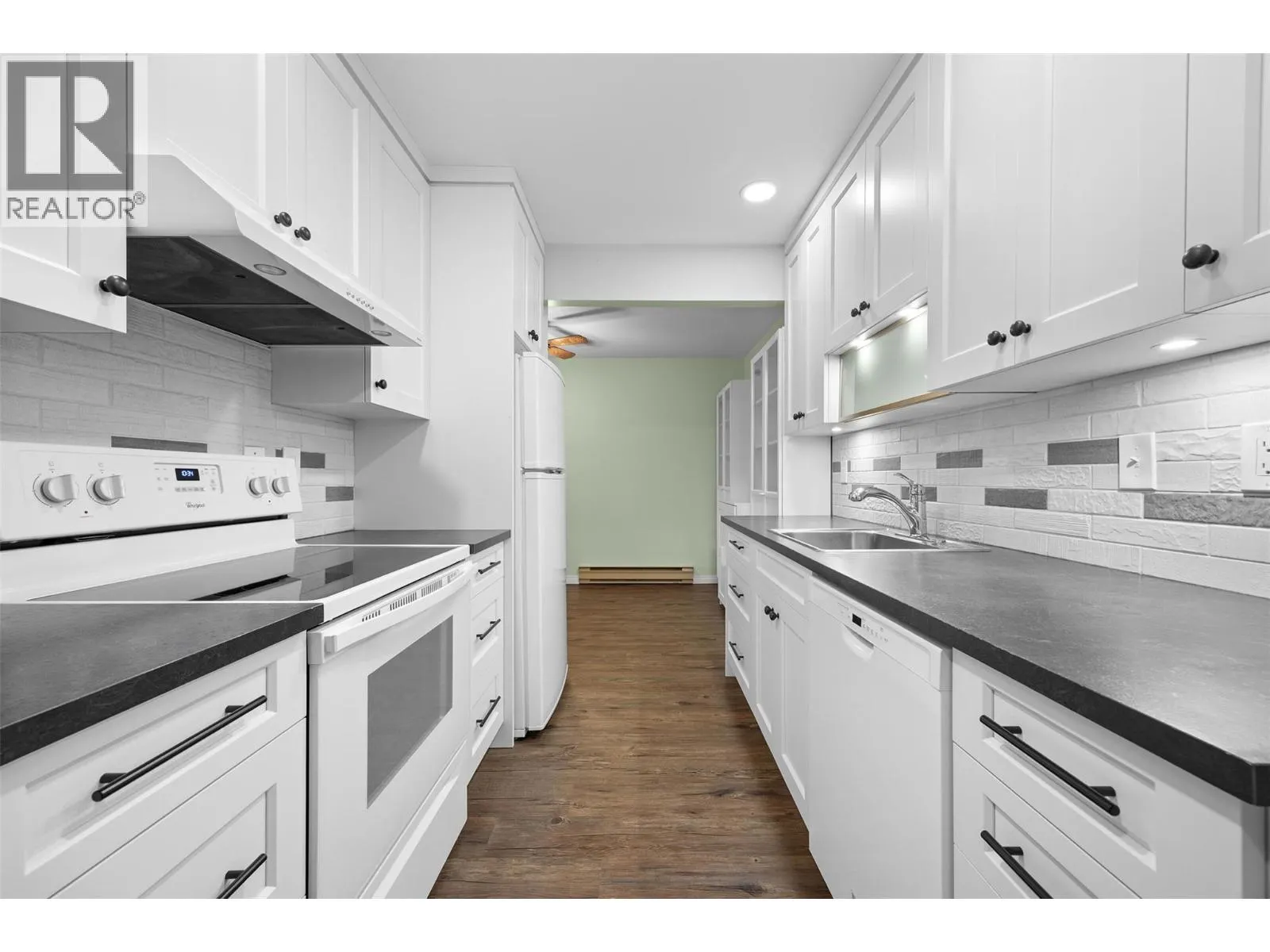 575 Sutherland Avenue Unit# 310