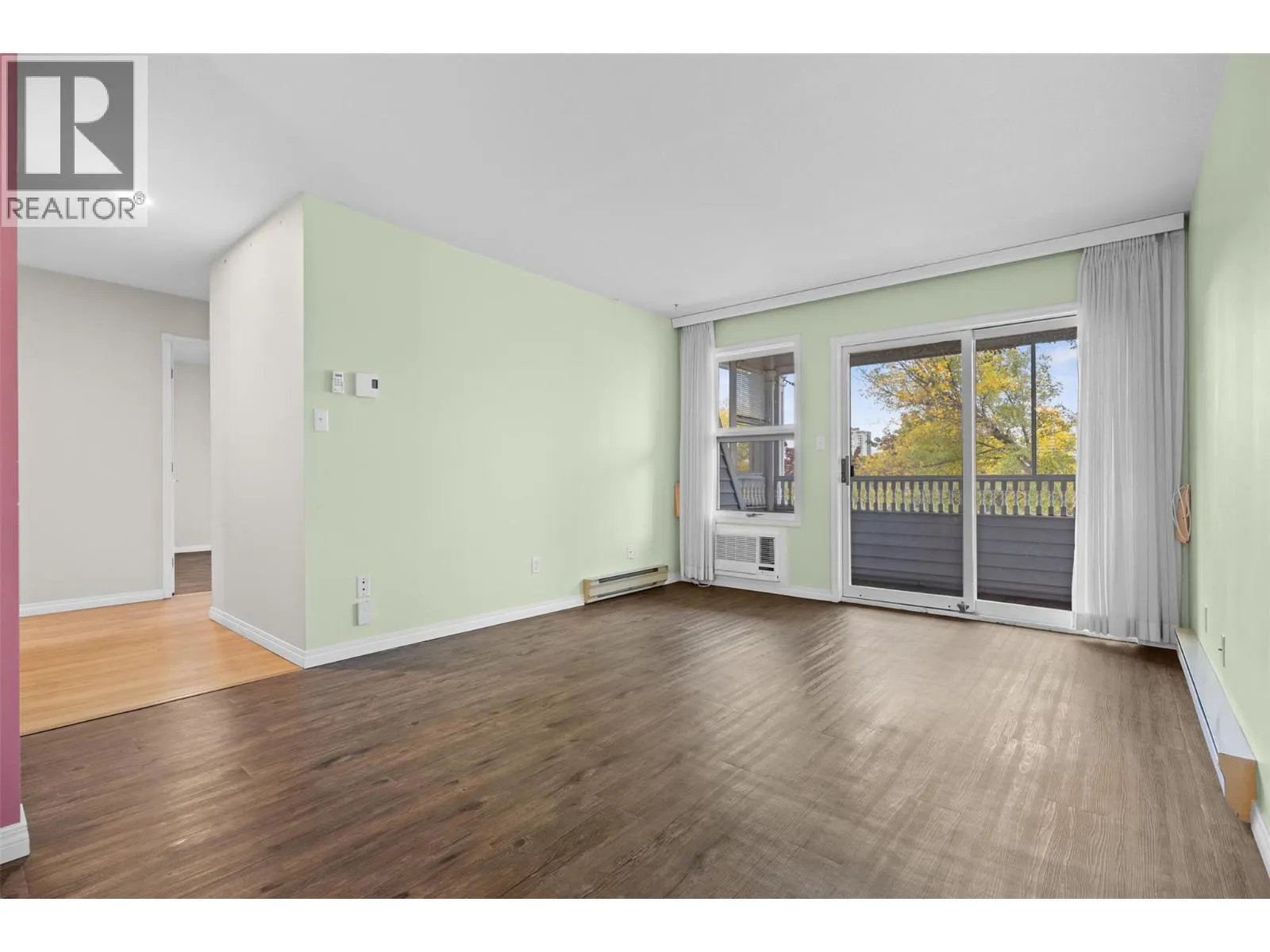 575 Sutherland Avenue Unit# 310