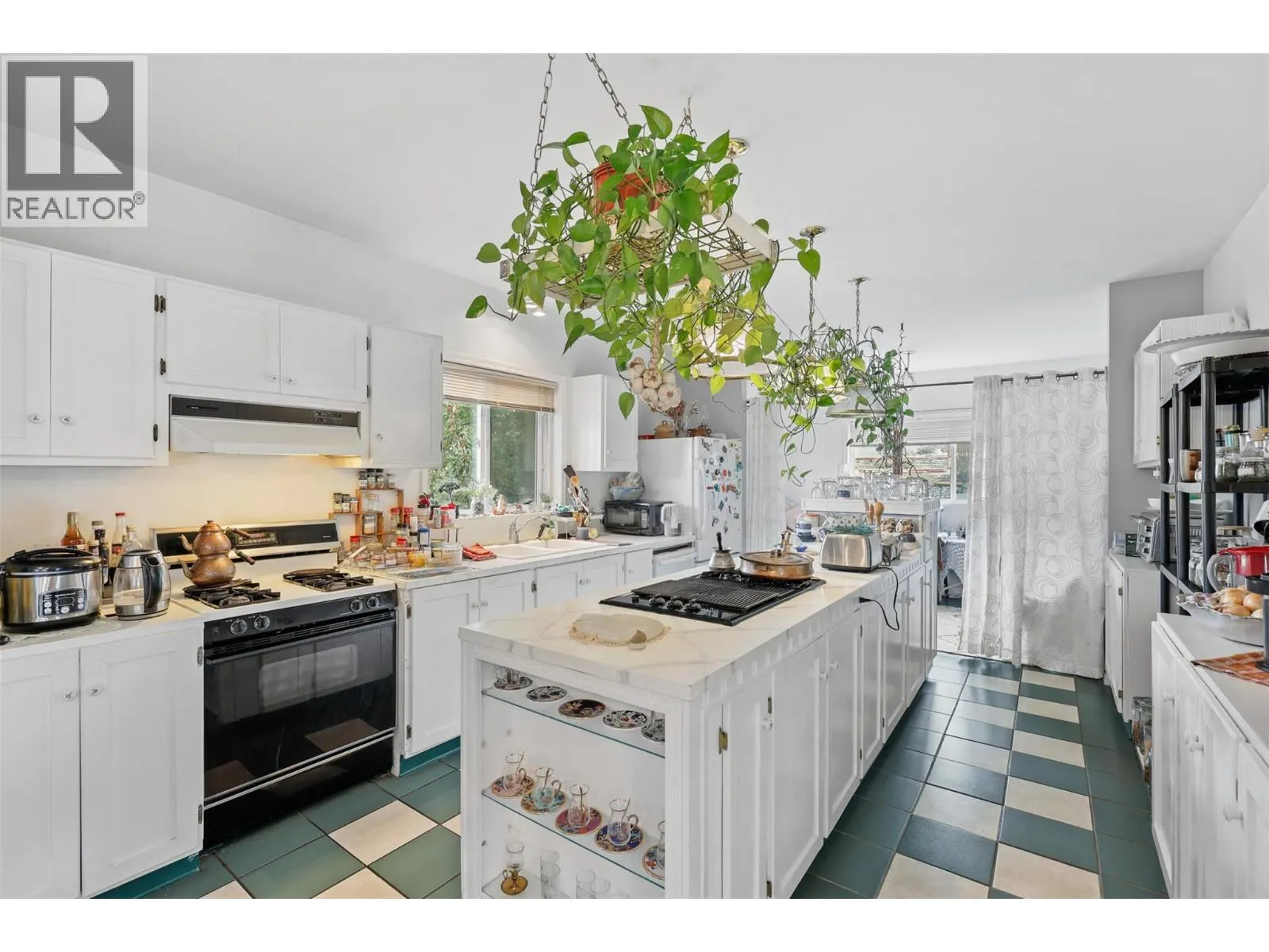 314 LINDEN Road