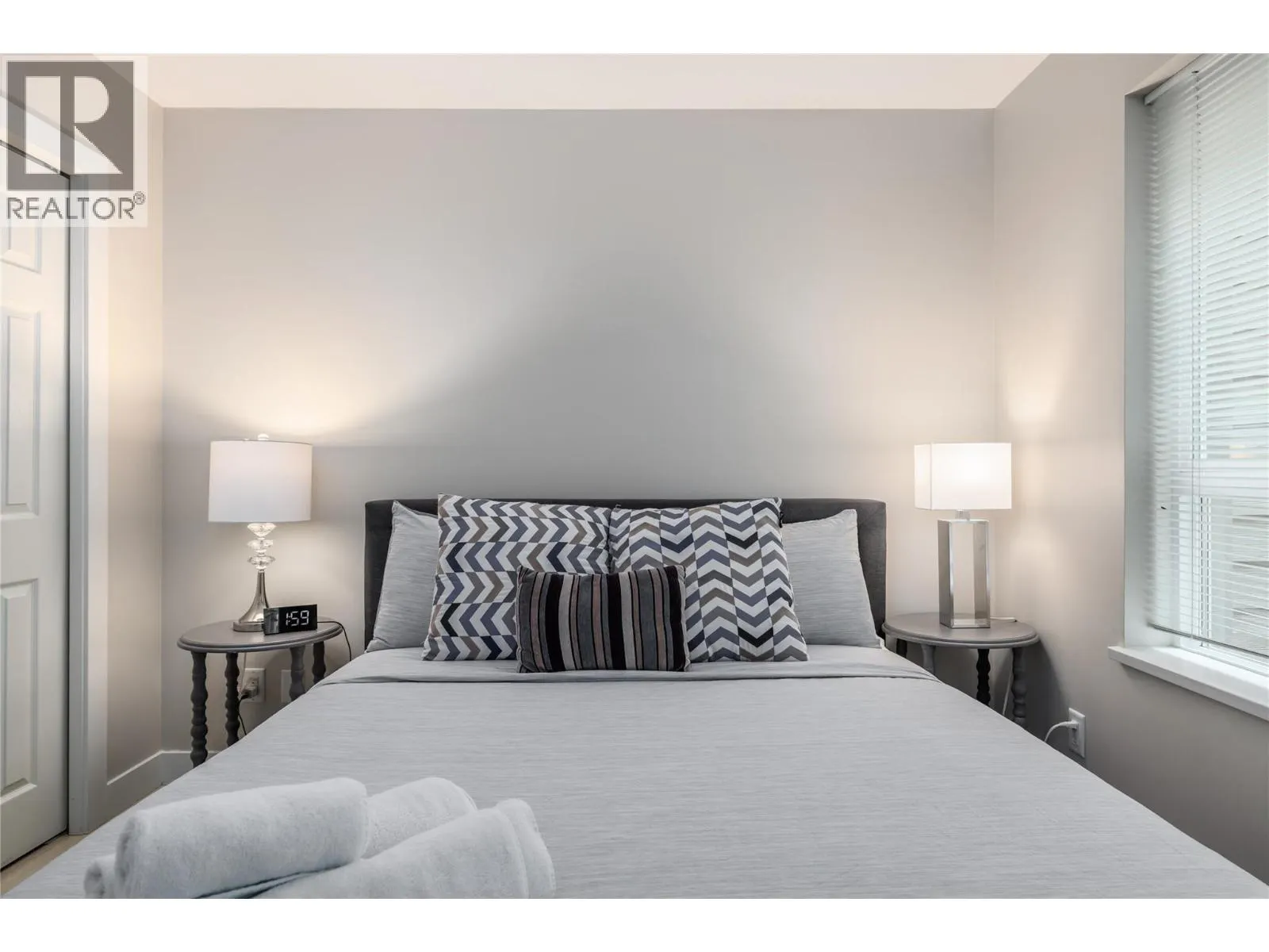 1093 Sunset Drive Unit# 105