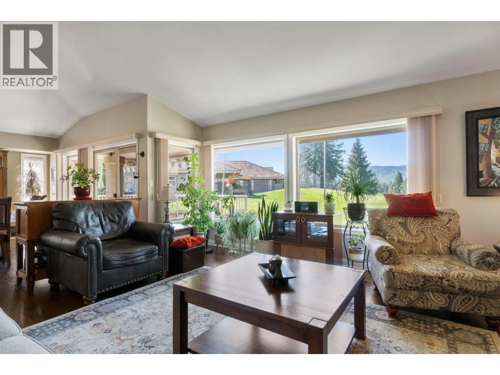 2550 Golf Course Drive Unit# 11