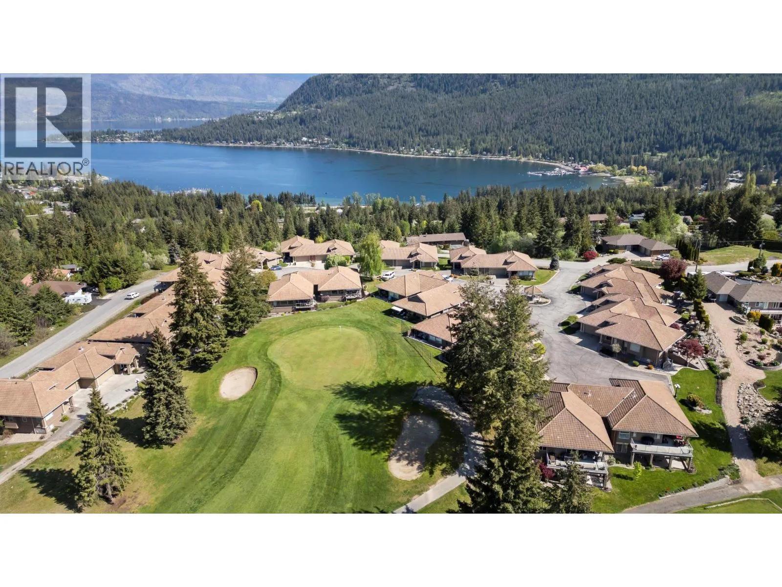 2550 Golf Course Drive Unit# 11