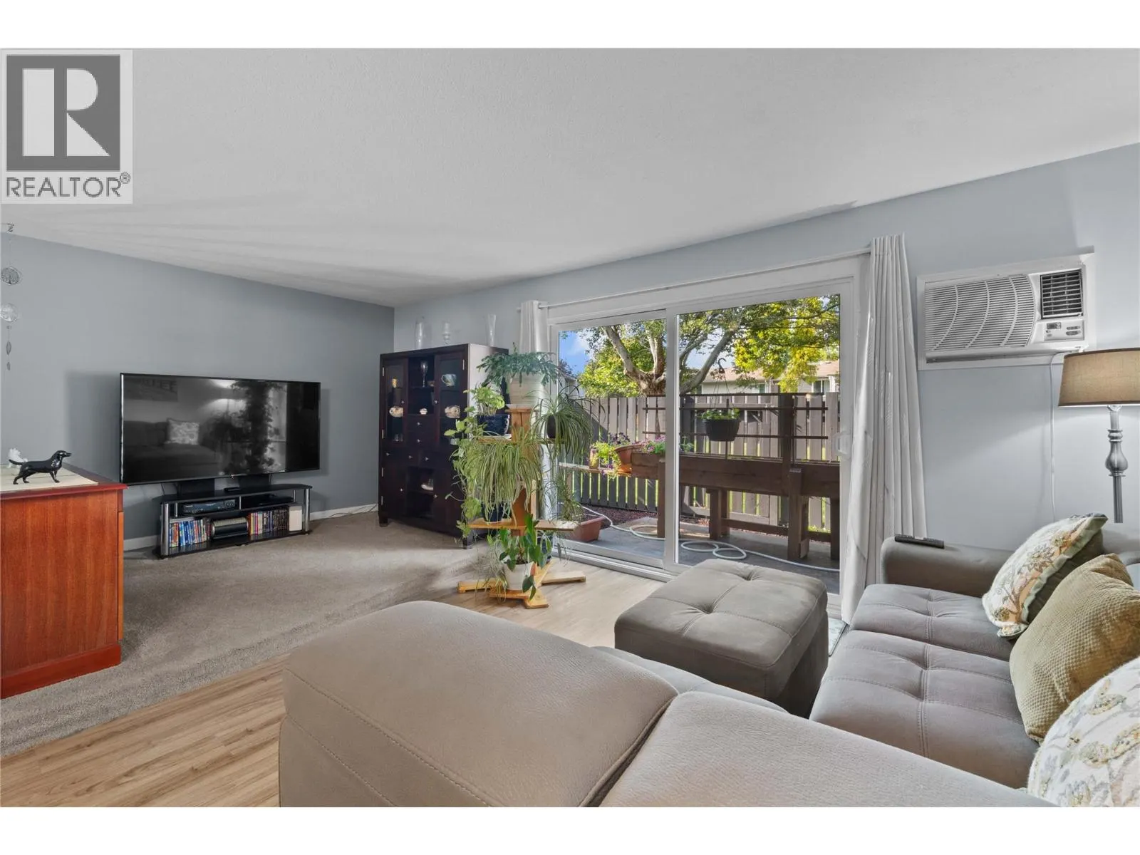 1809 40 Avenue Unit# 12