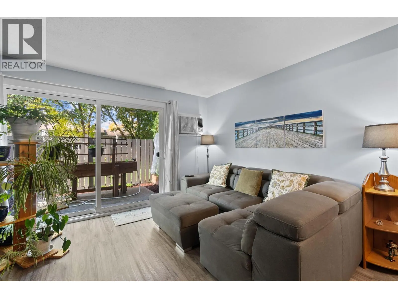1809 40 Avenue Unit# 12