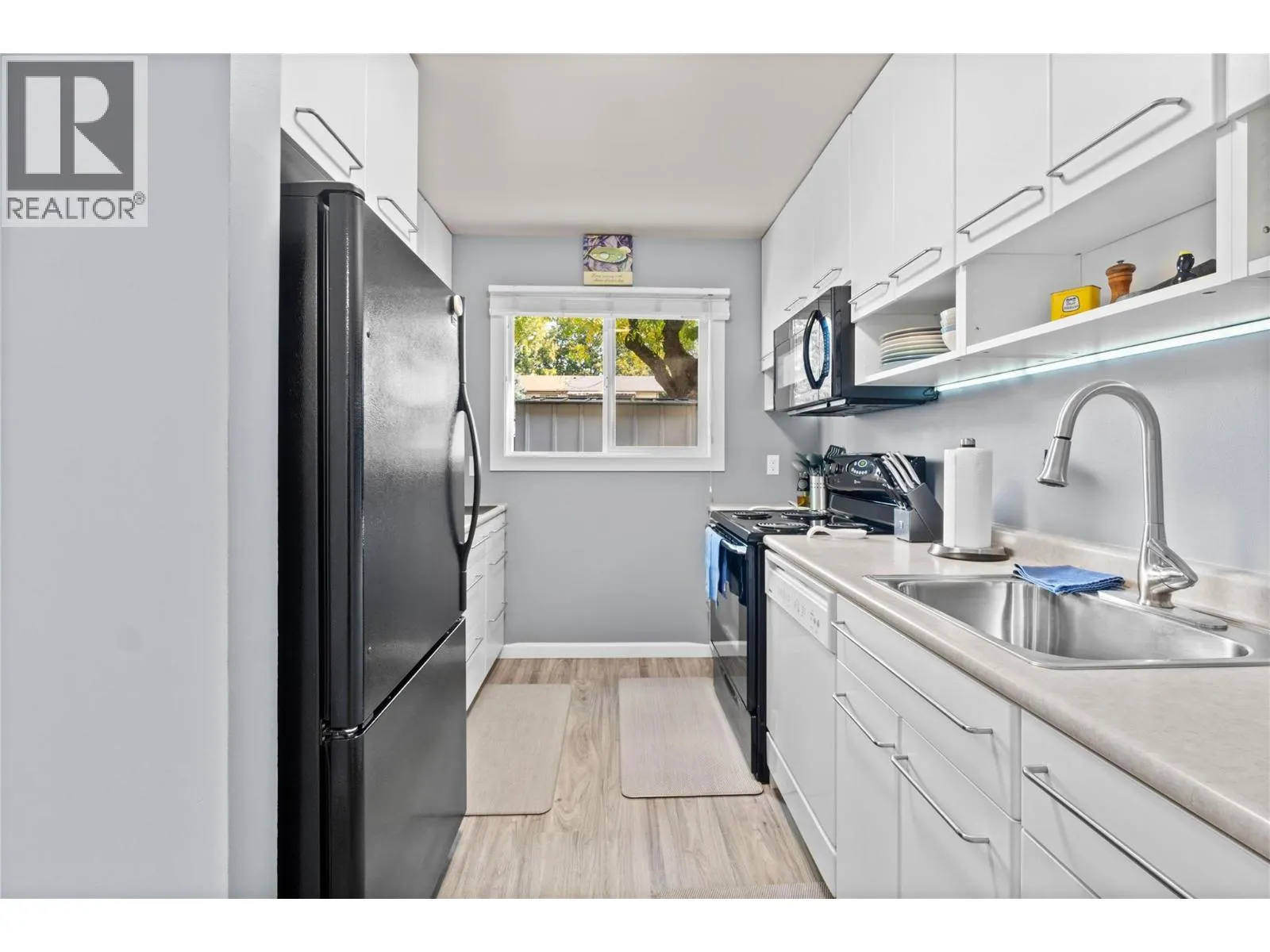 1809 40 Avenue Unit# 12