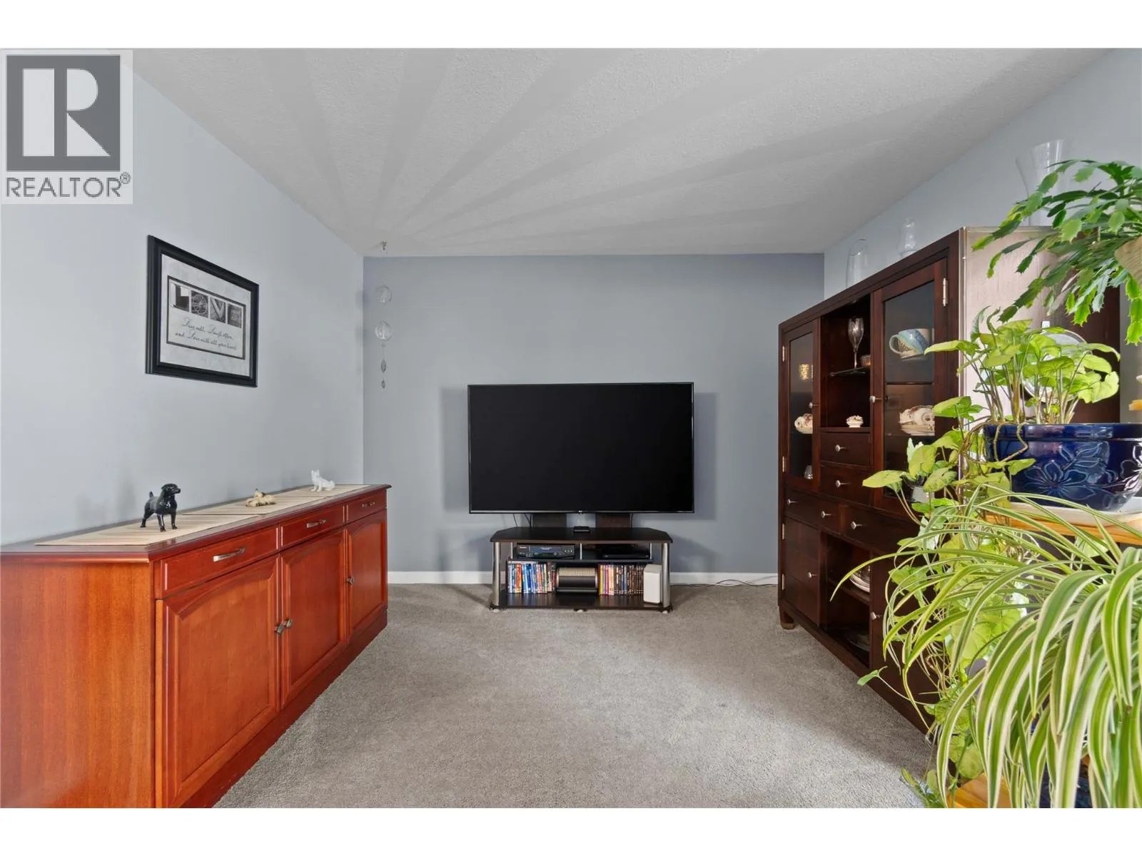 1809 40 Avenue Unit# 12