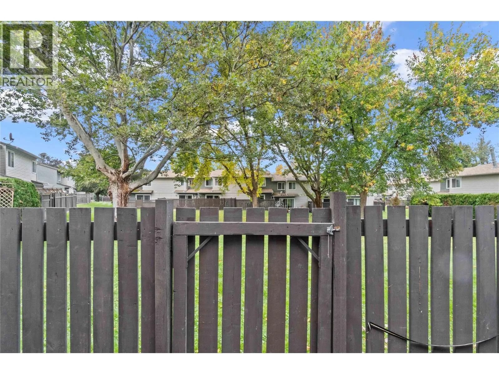 1809 40 Avenue Unit# 12