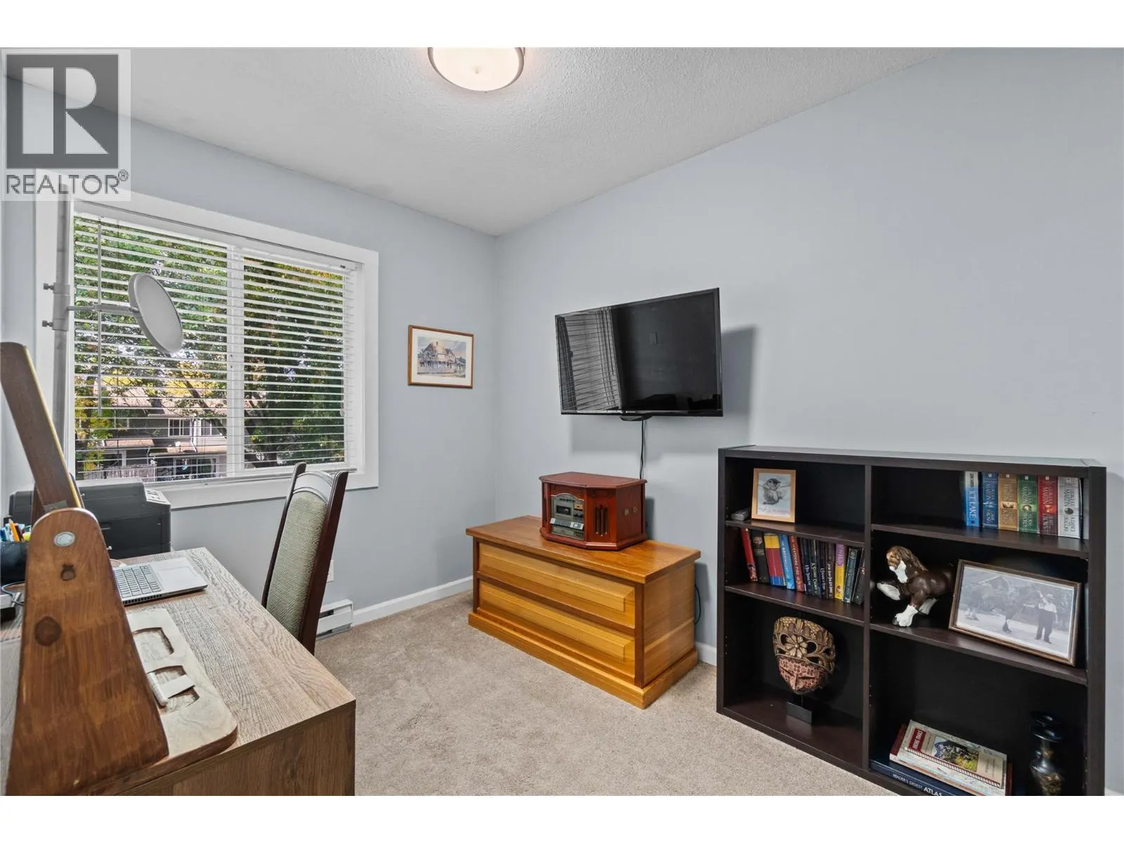 1809 40 Avenue Unit# 12