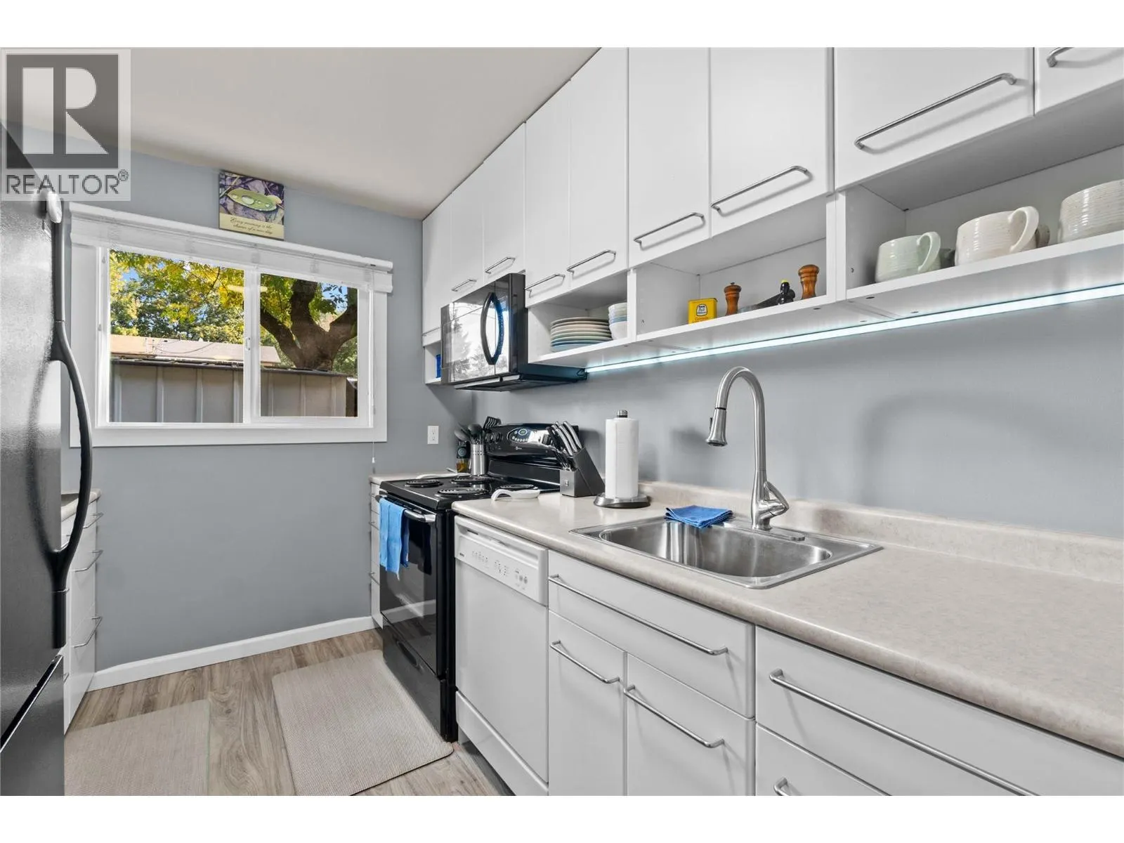 1809 40 Avenue Unit# 12