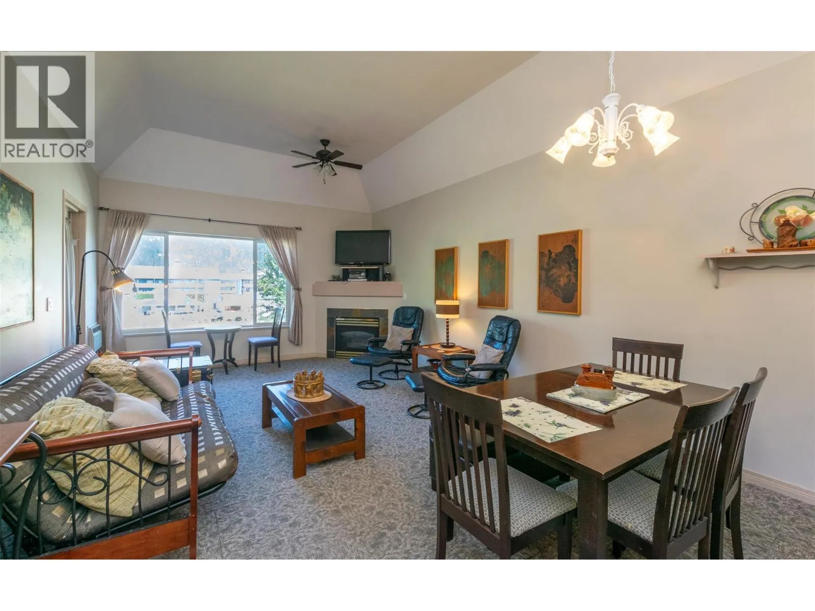 1002 Riverside Avenue Unit# 318
