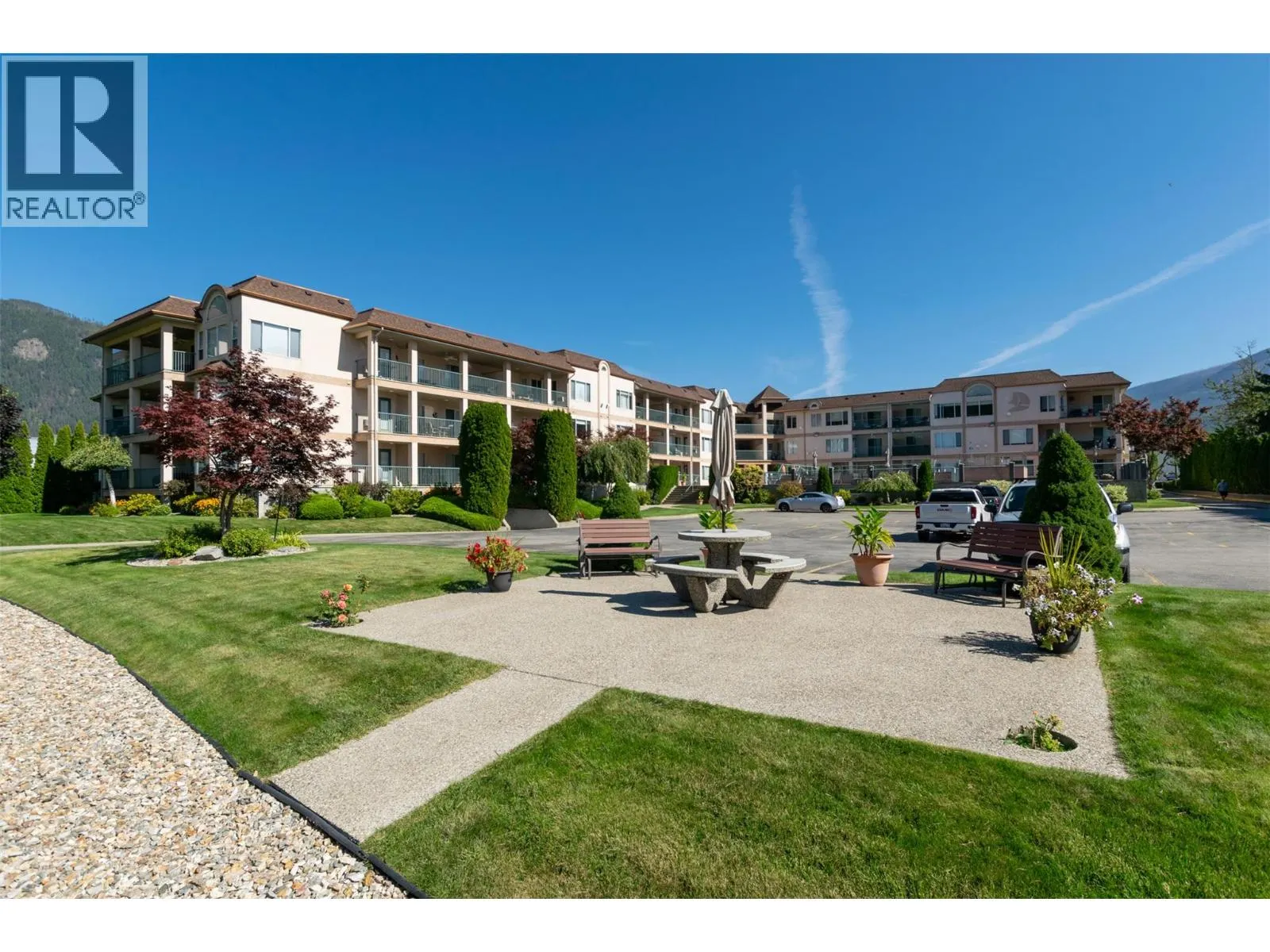 1002 Riverside Avenue Unit# 318