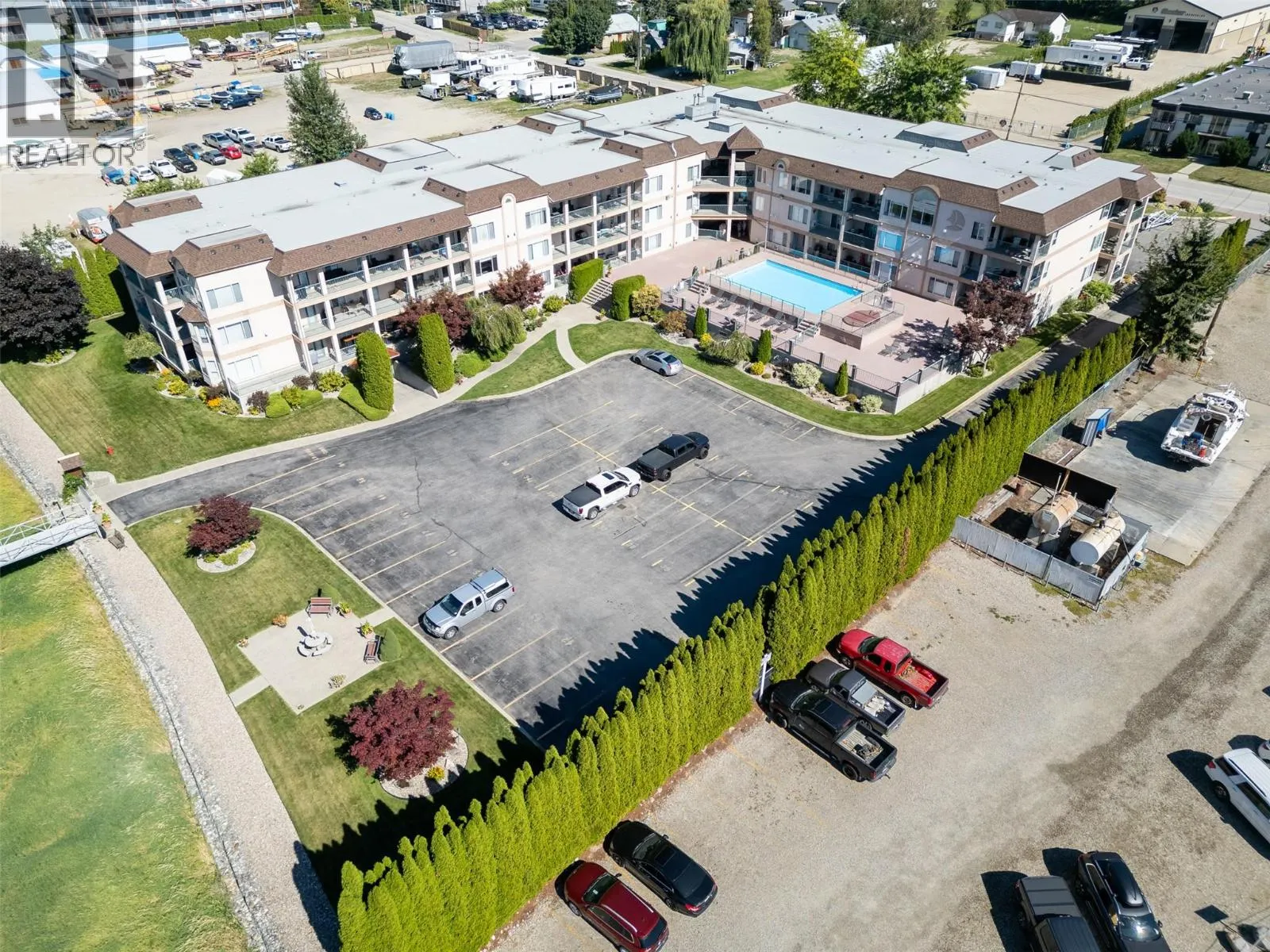 1002 Riverside Avenue Unit# 318