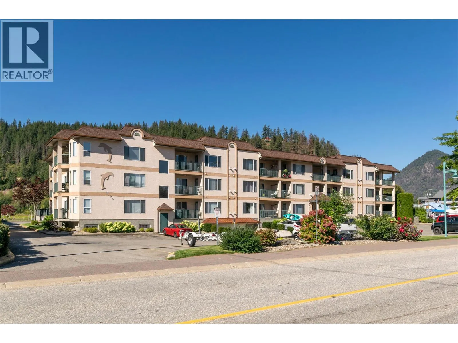 1002 Riverside Avenue Unit# 318